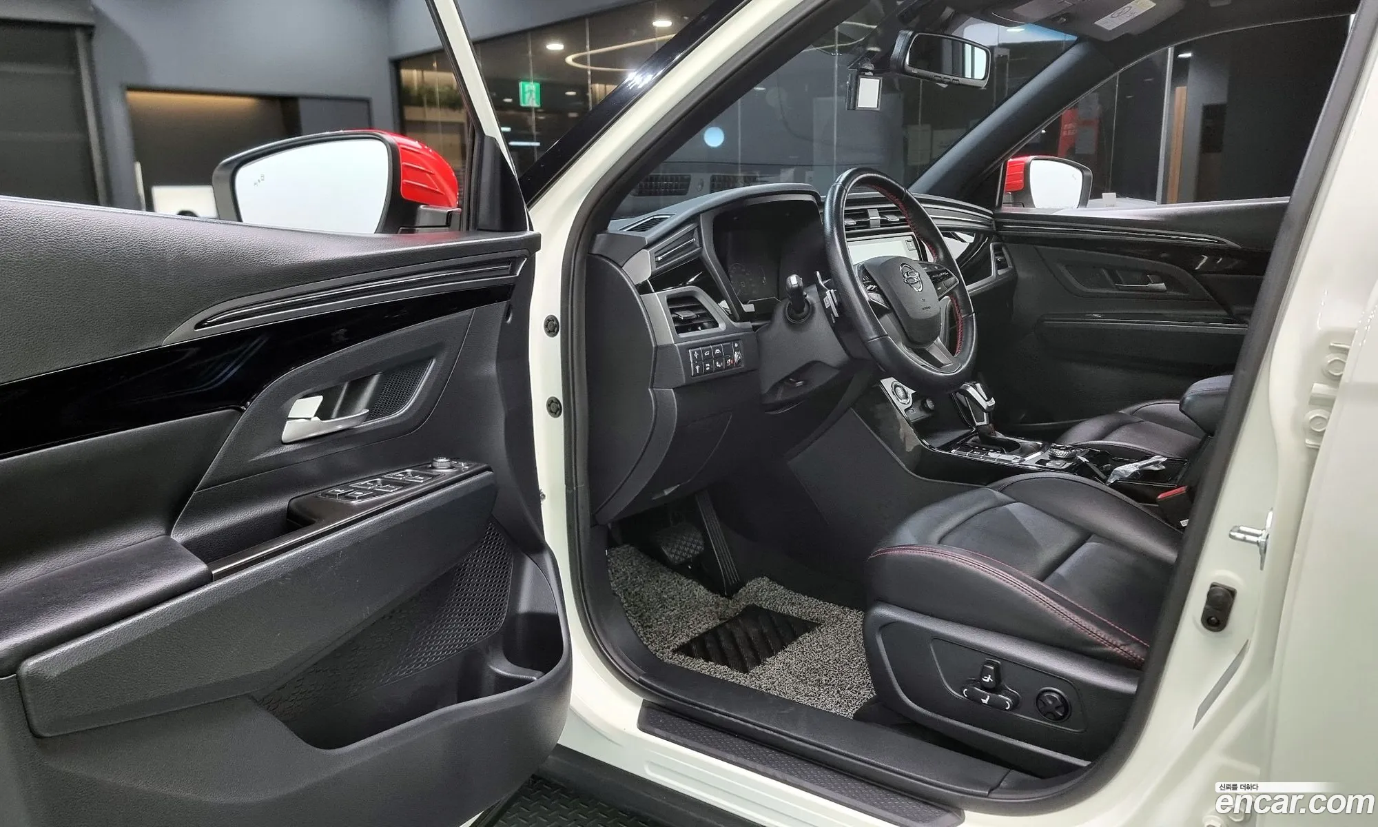 KG Mobility (SsangYong) Beautiful Korando 2020 — 11