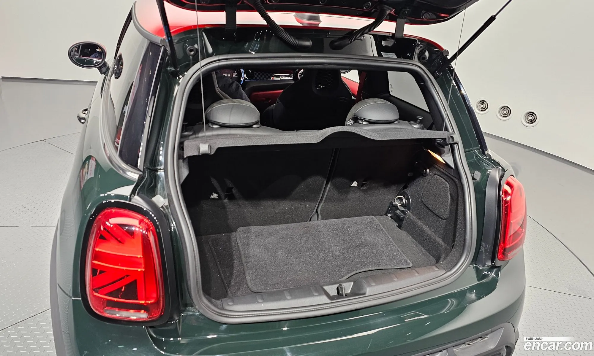 Mini Cooper S 2022 WMW81DH06P2T24223 — 12