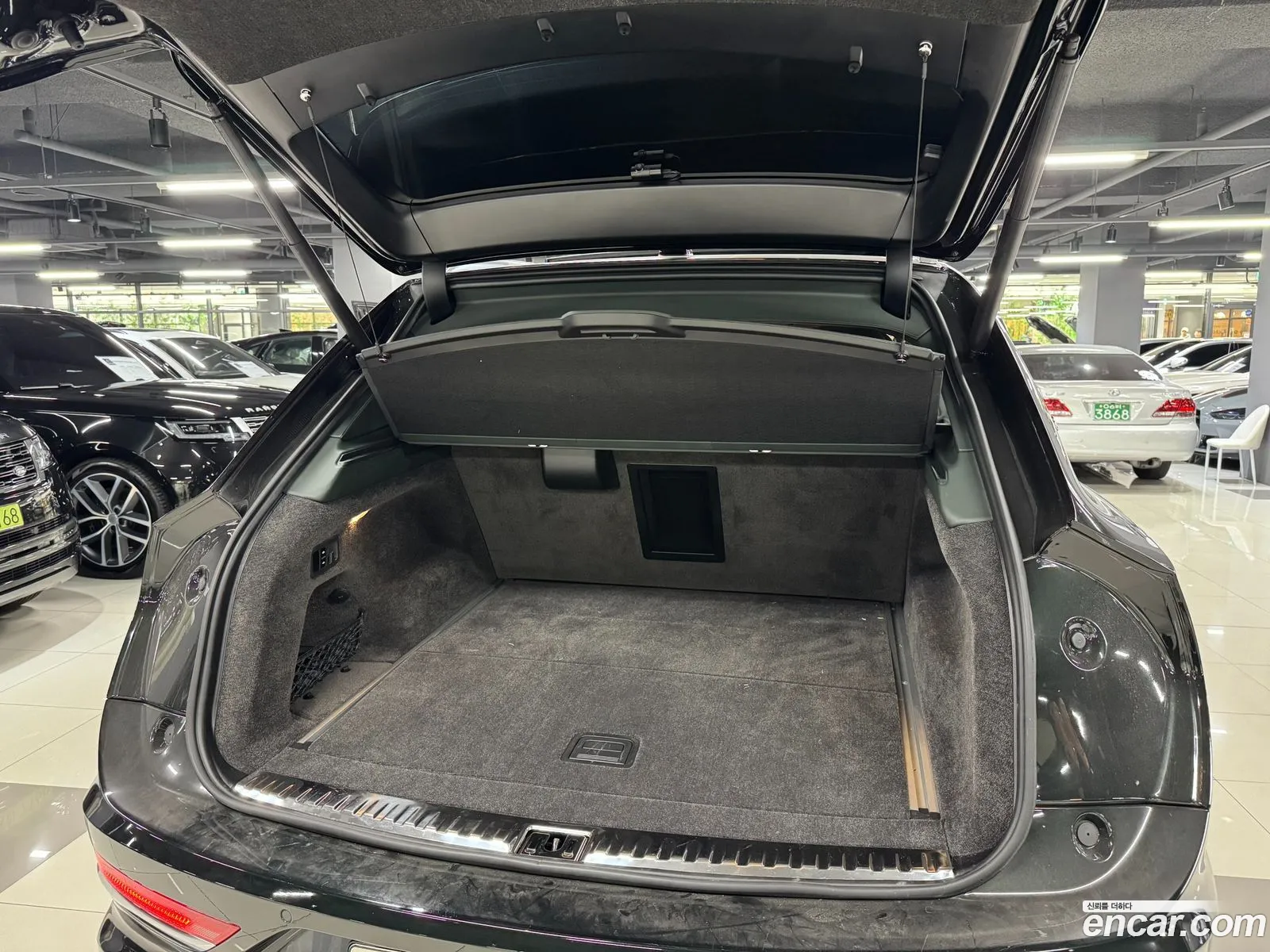 Bentley Bentayga 2024 — 19