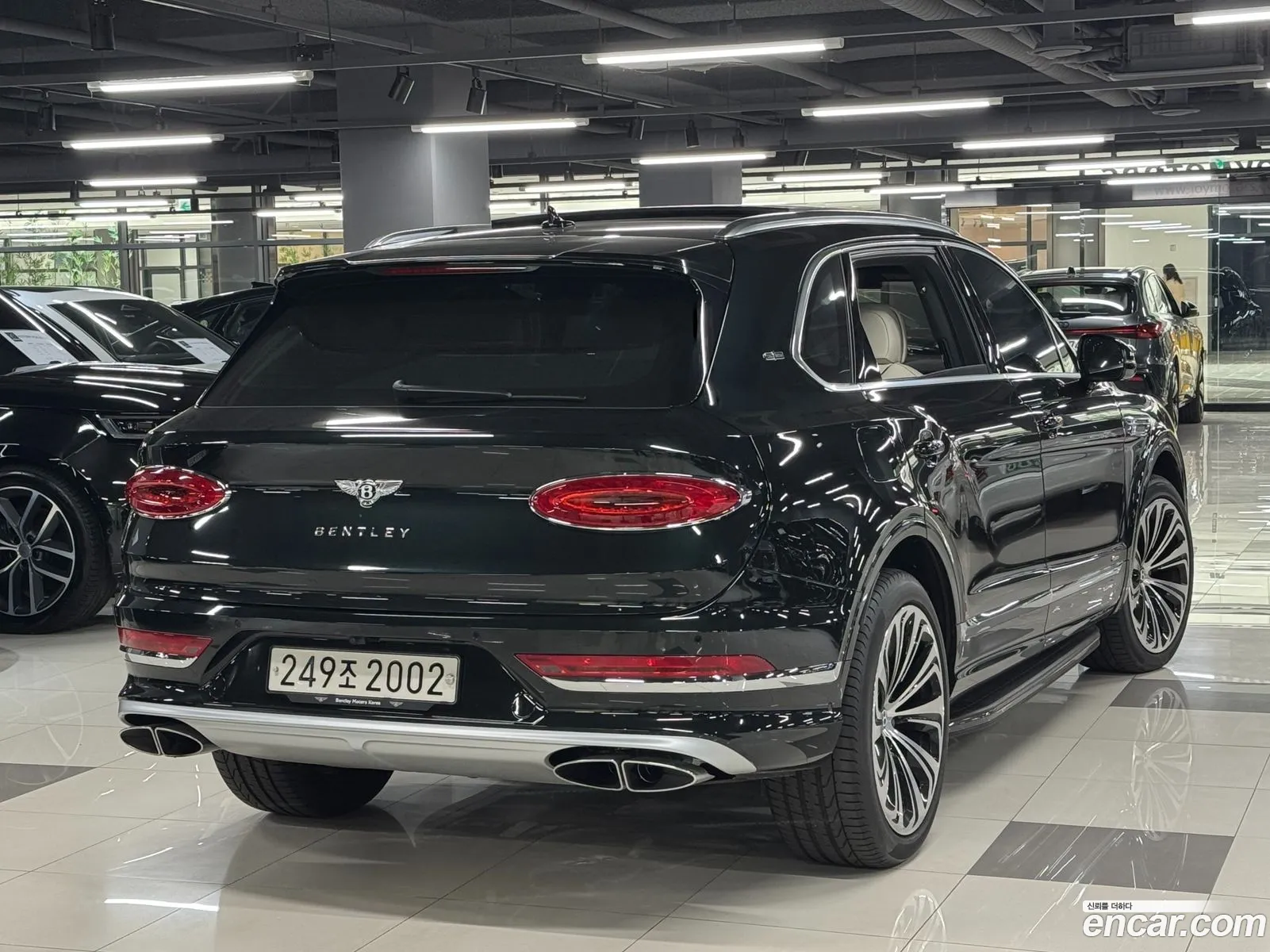 Bentley Bentayga 2024 — 8