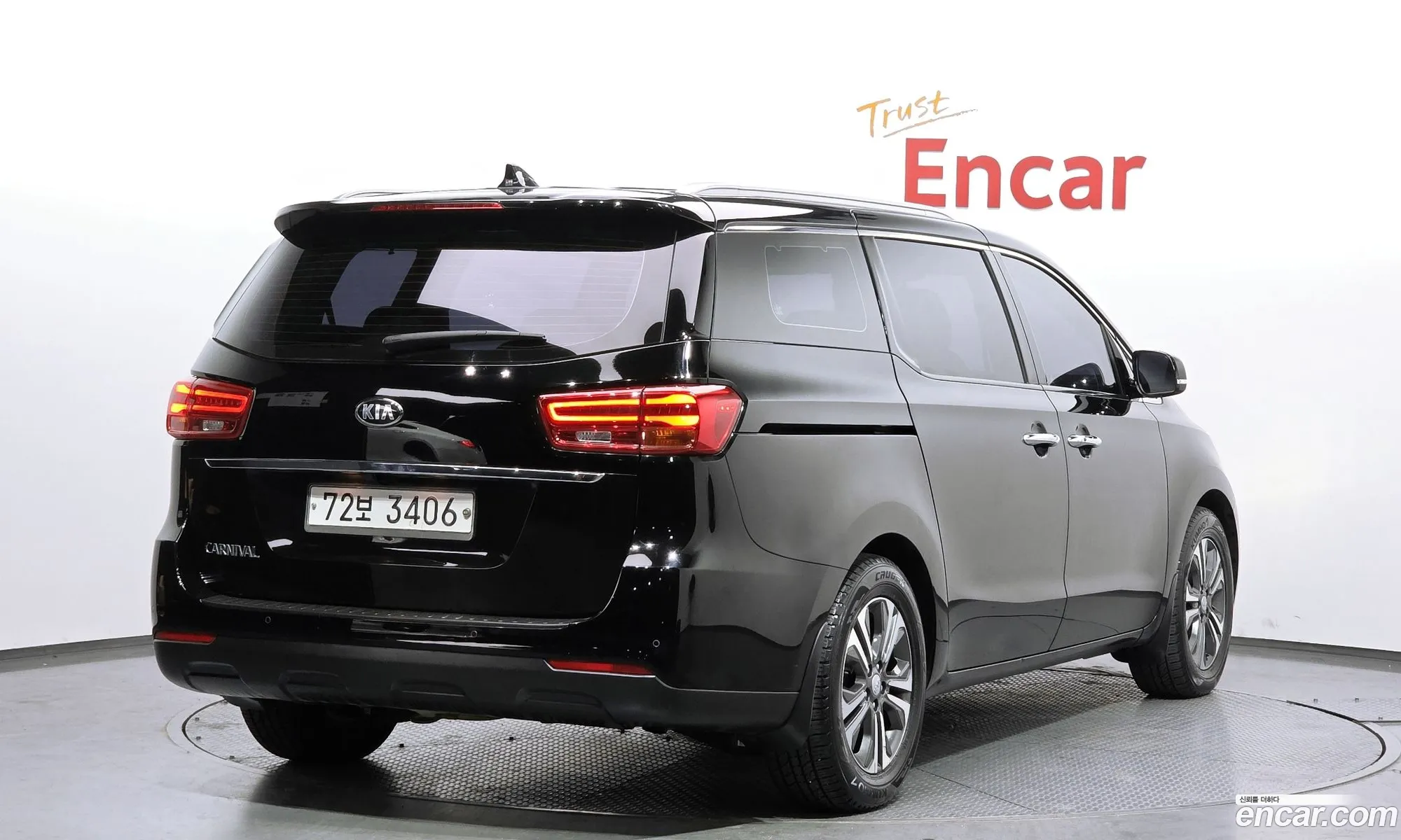 Kia Carnival 2018 — 17