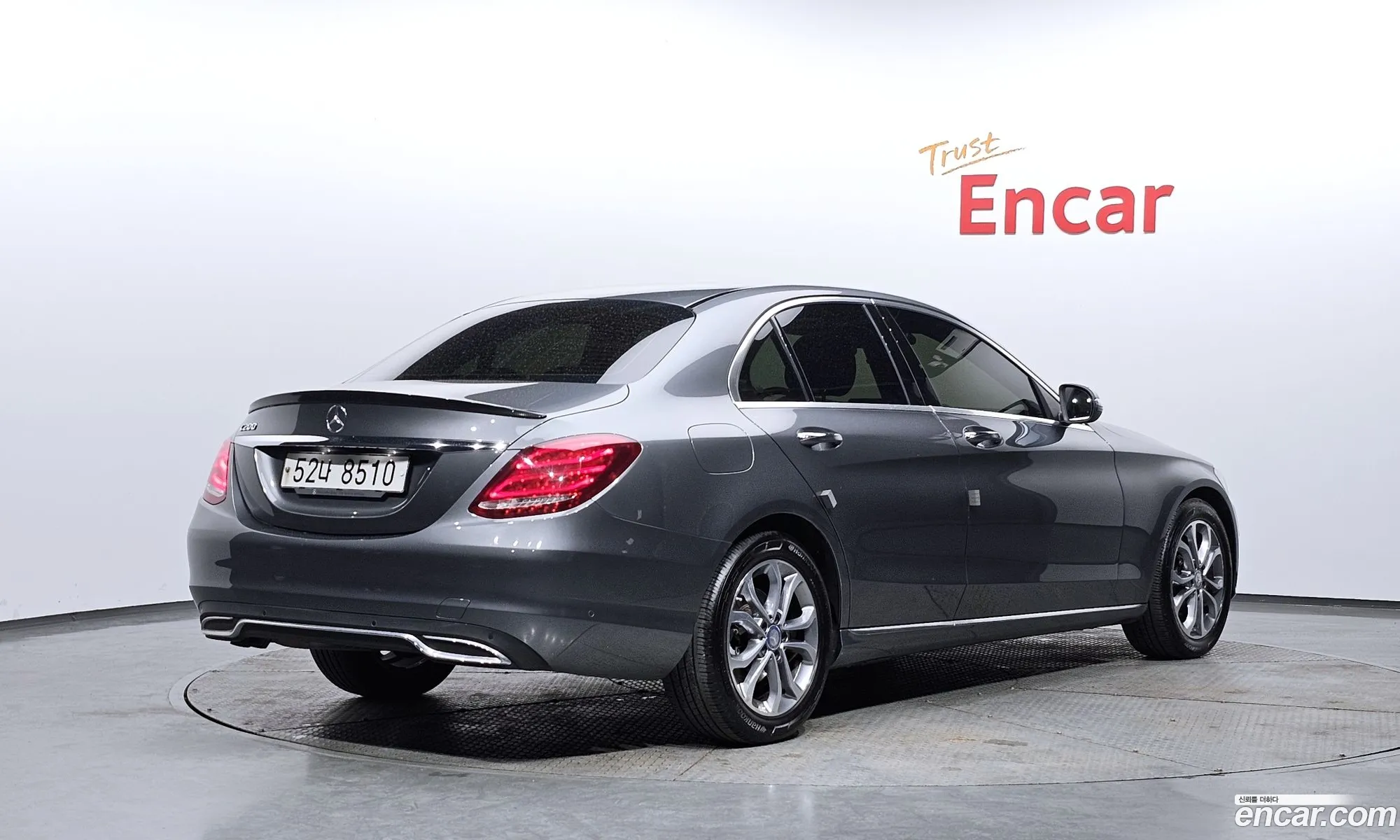 Mercedes-Benz C-Class W205 2017 — 19