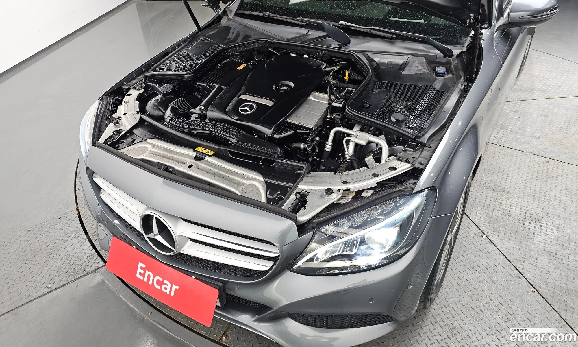 Mercedes-Benz C-Class W205 2017 — 13