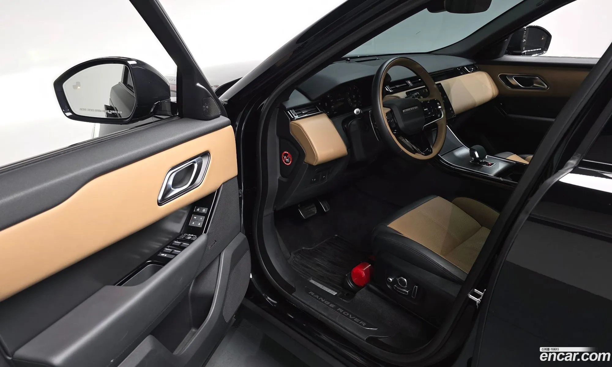Land Rover Range Rover Velar 2024 SALYA2BU7SA397773 — 13