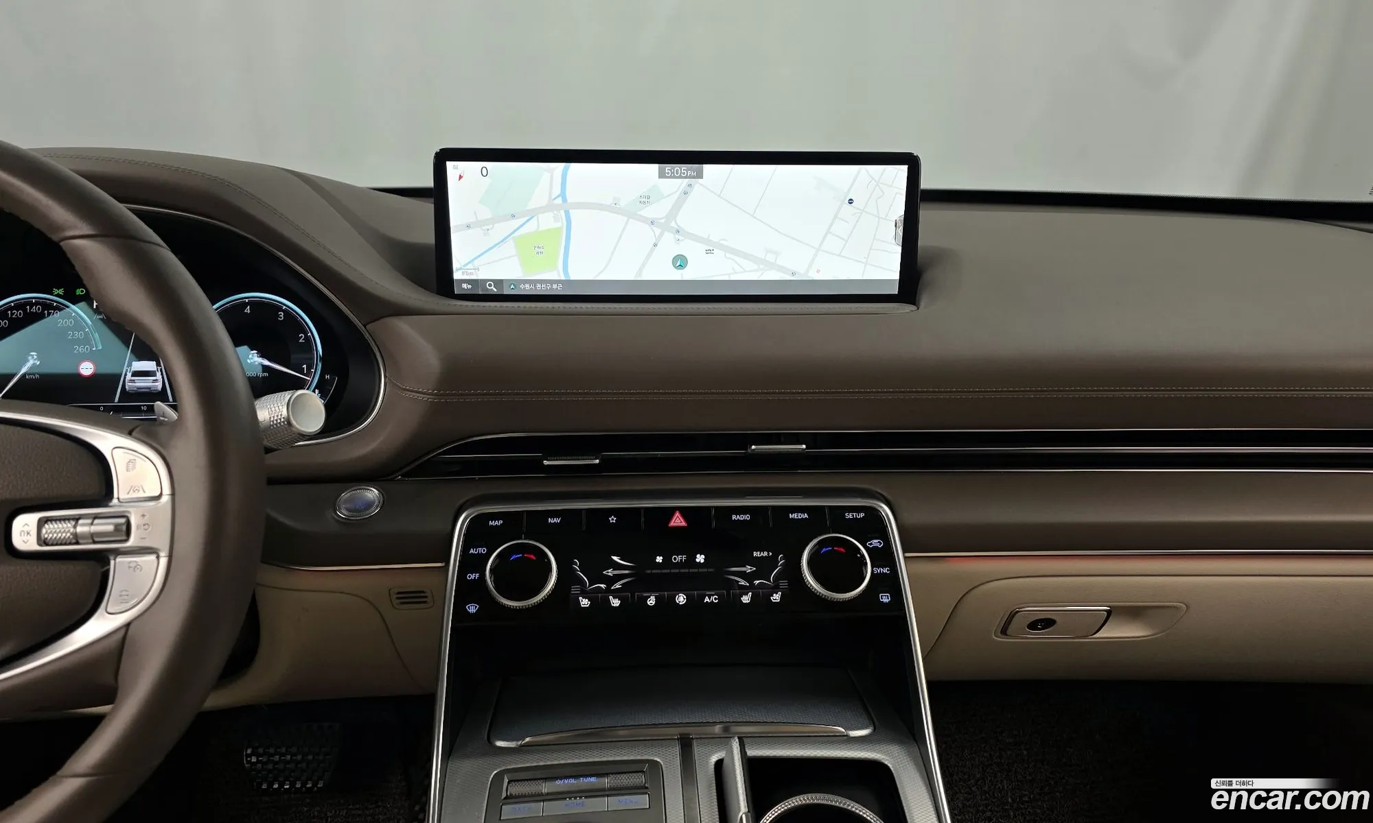 Genesis GV80 2023 — 16