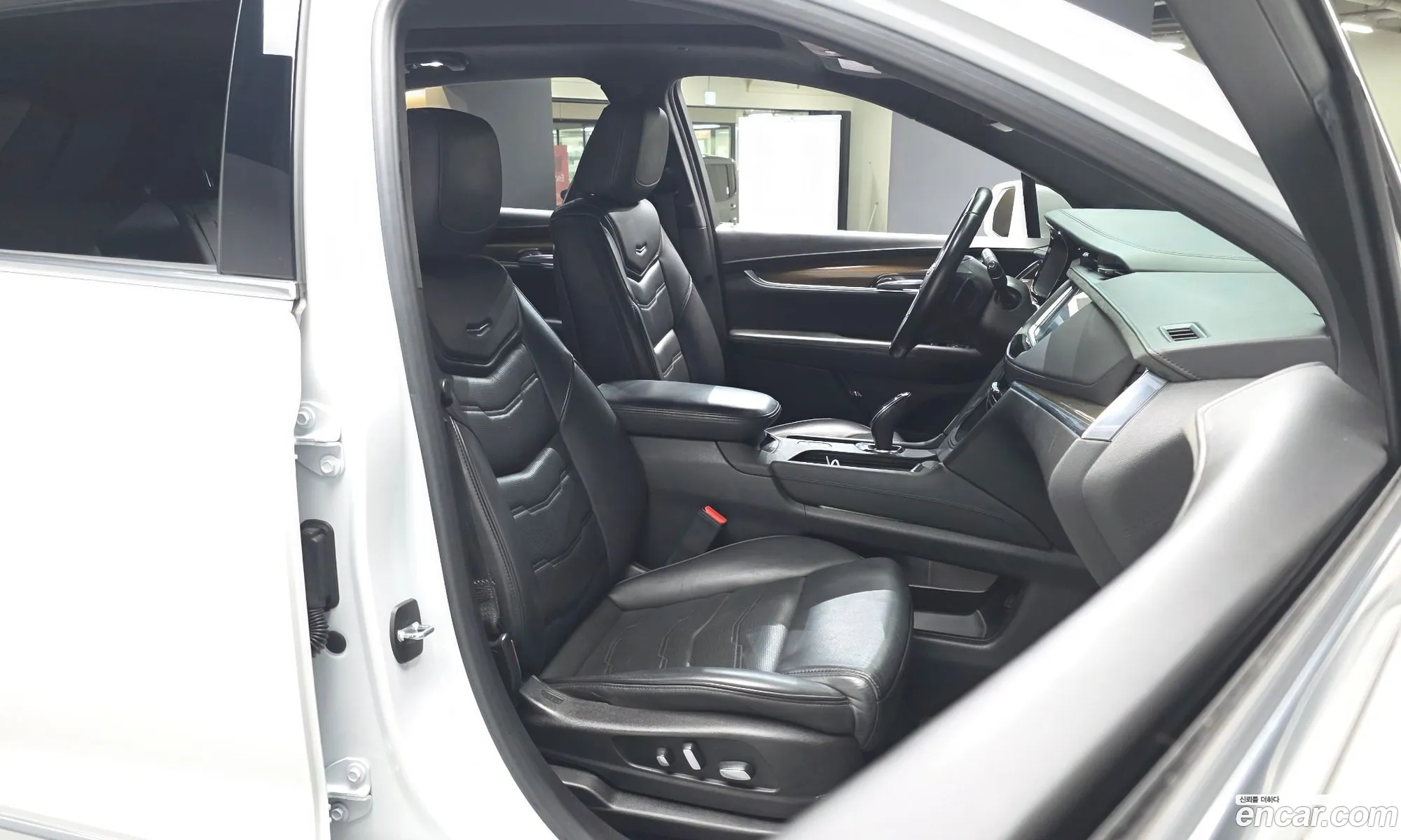 Cadillac XT5 2019 — 16