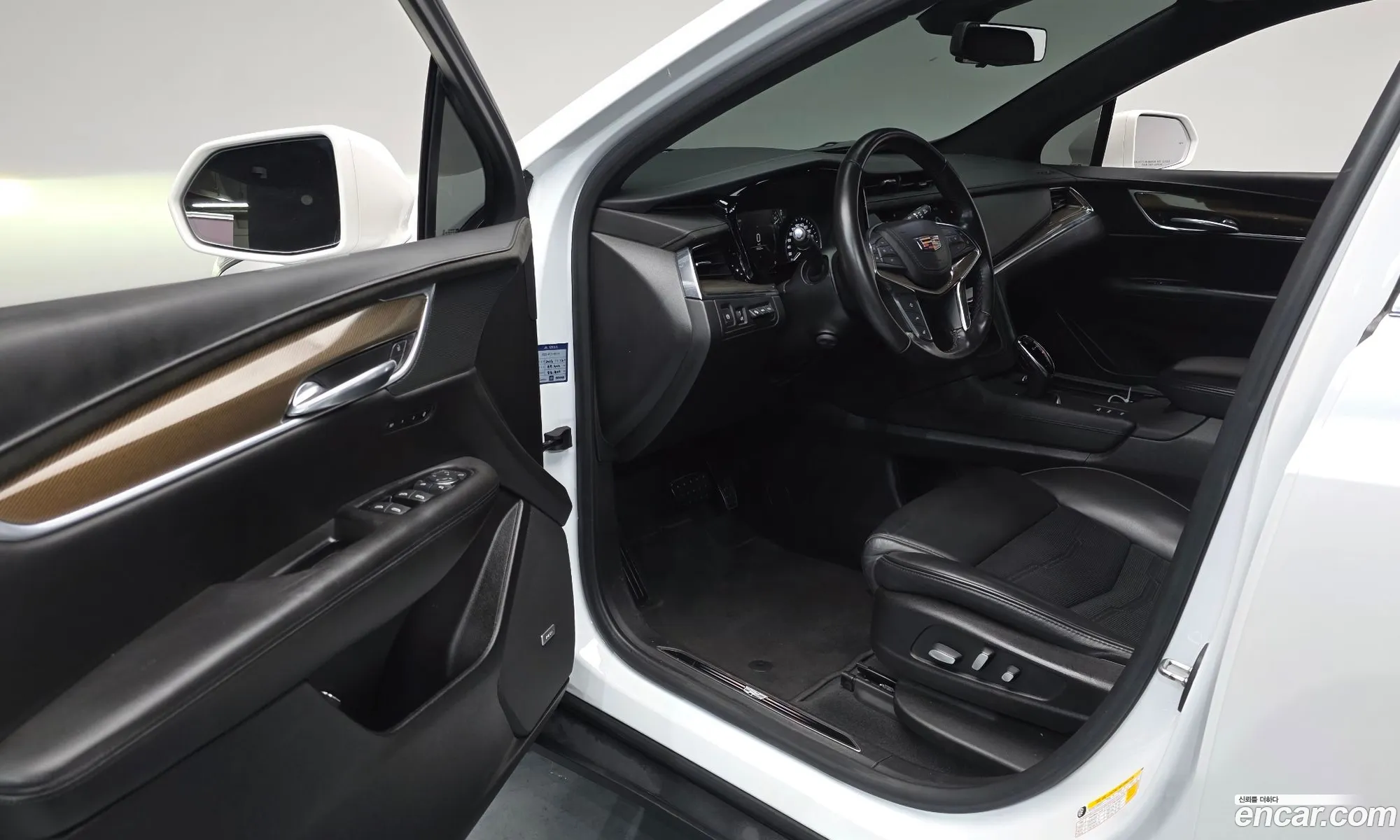 Cadillac XT5 2019 — 18