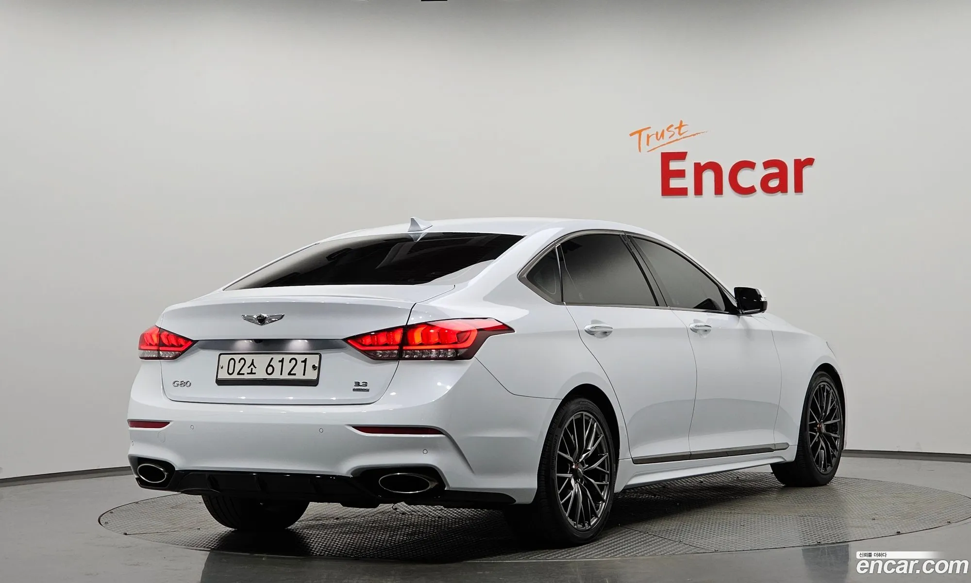 Genesis G80 2017 — 16