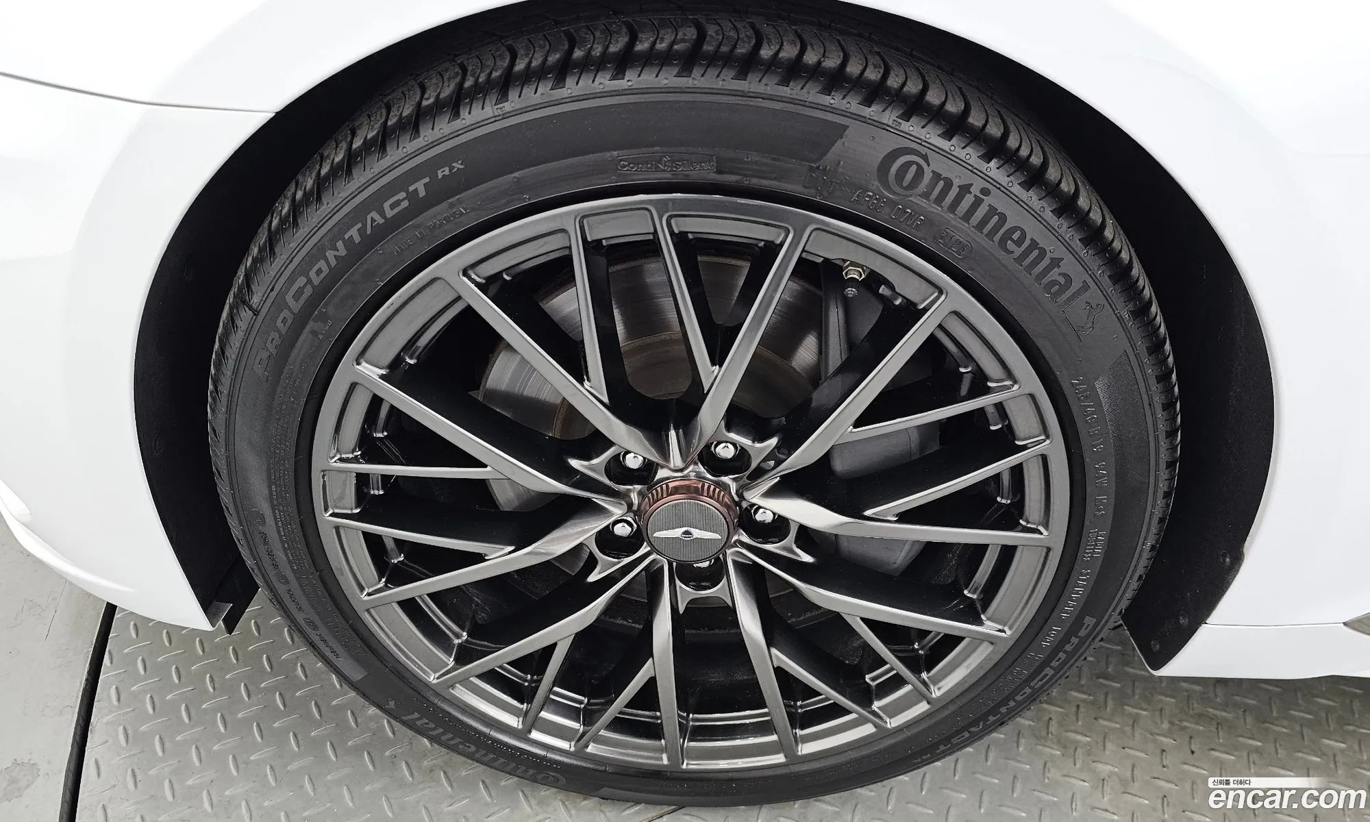 Genesis G80 2017 — 11