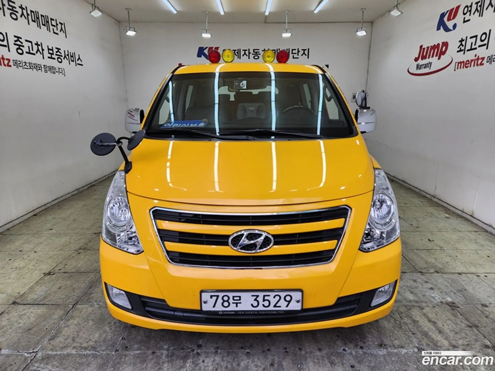 Hyundai Grand Starex 2017 — 12