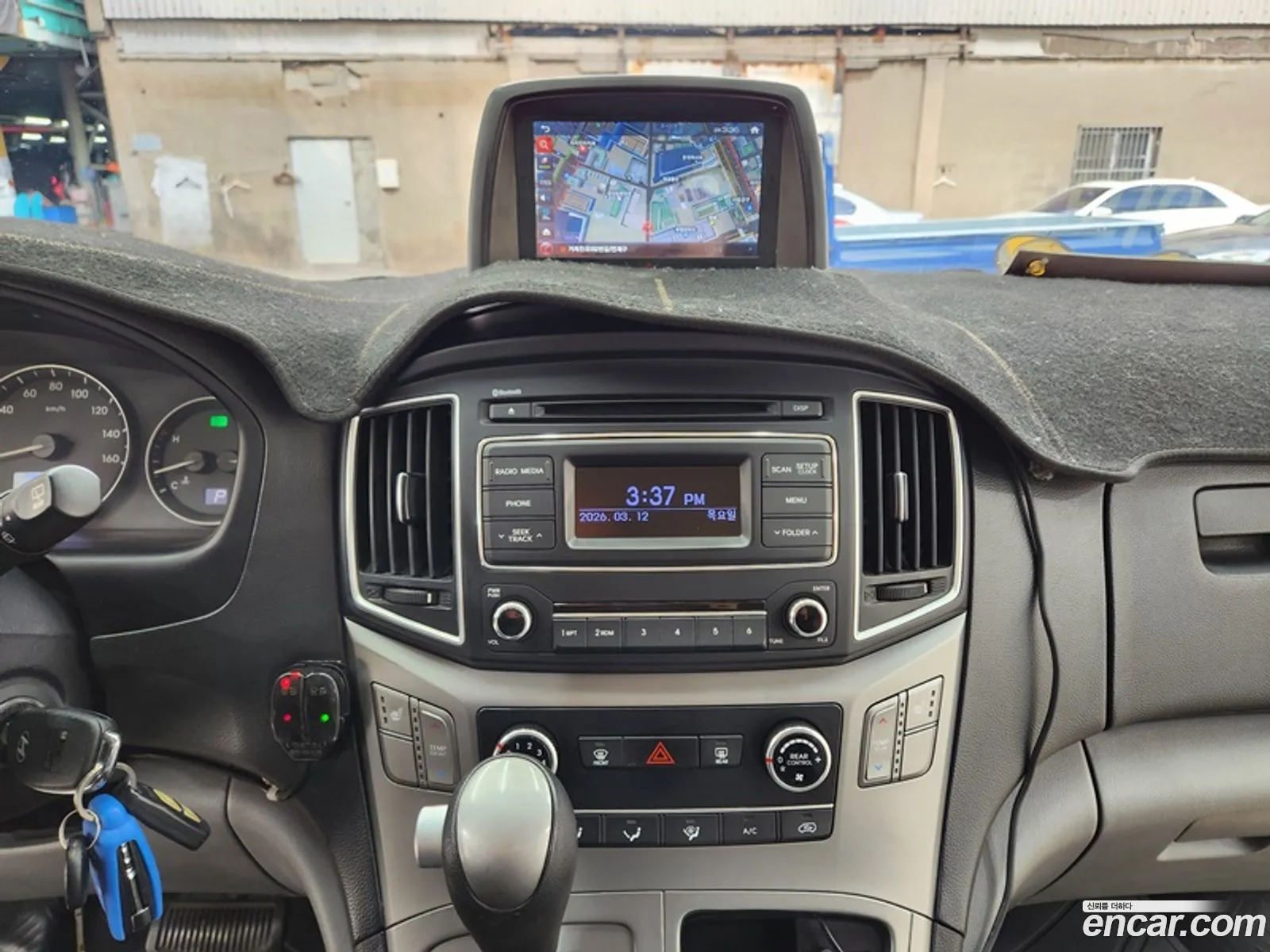 Hyundai Grand Starex 2017 — 14