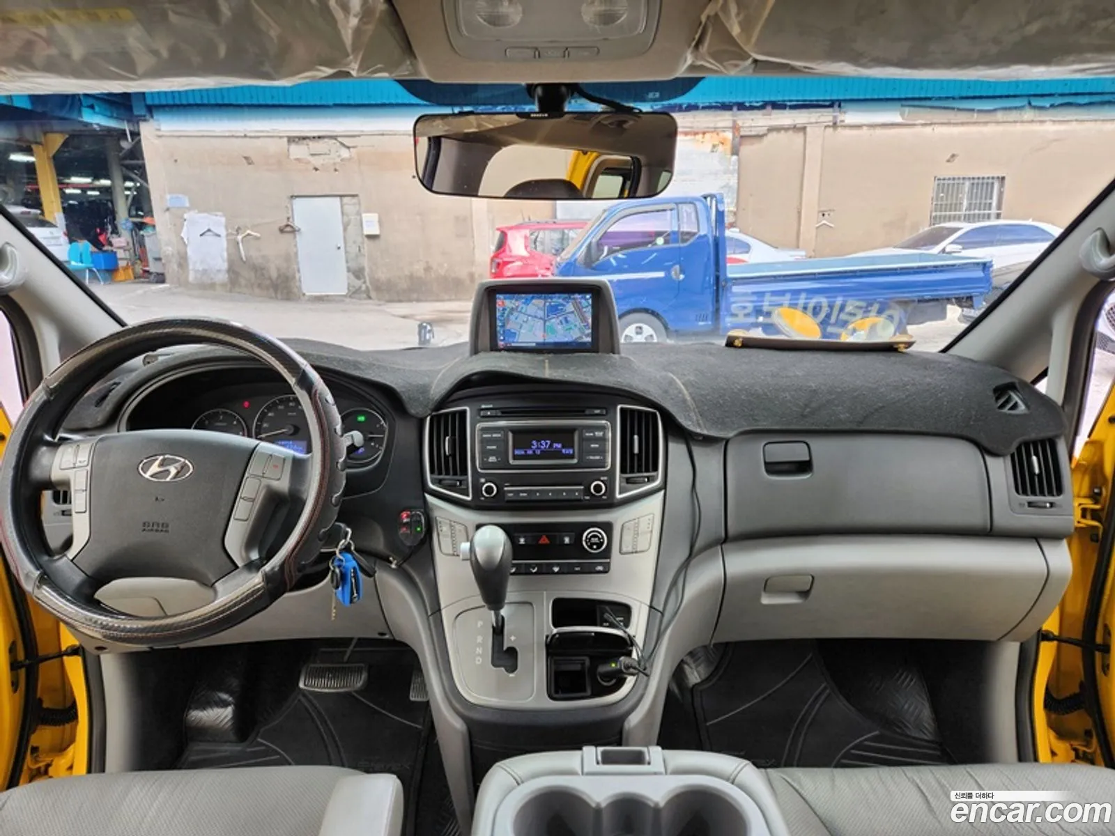 Hyundai Grand Starex 2017 — 16