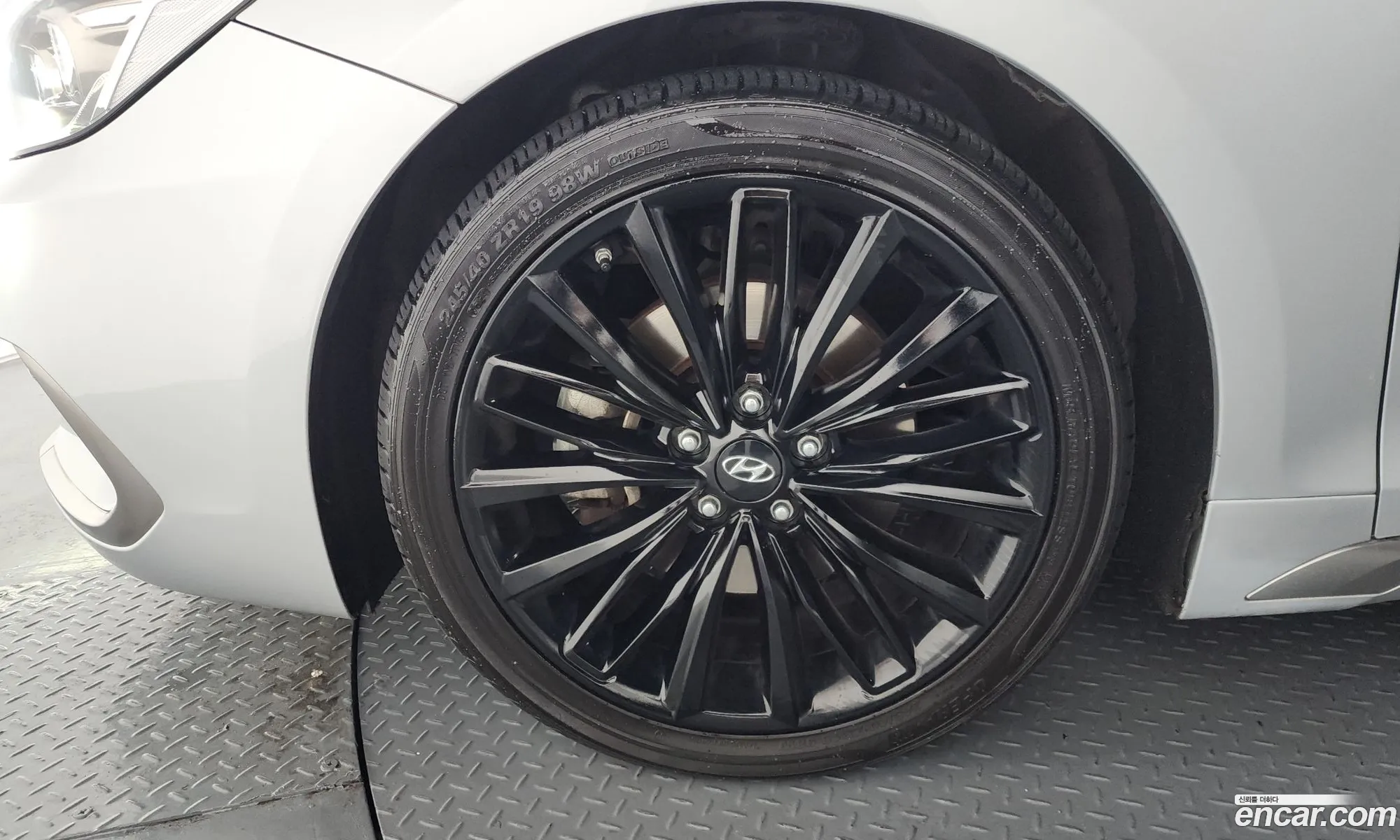 Hyundai Grandeur IG 2016 — 19
