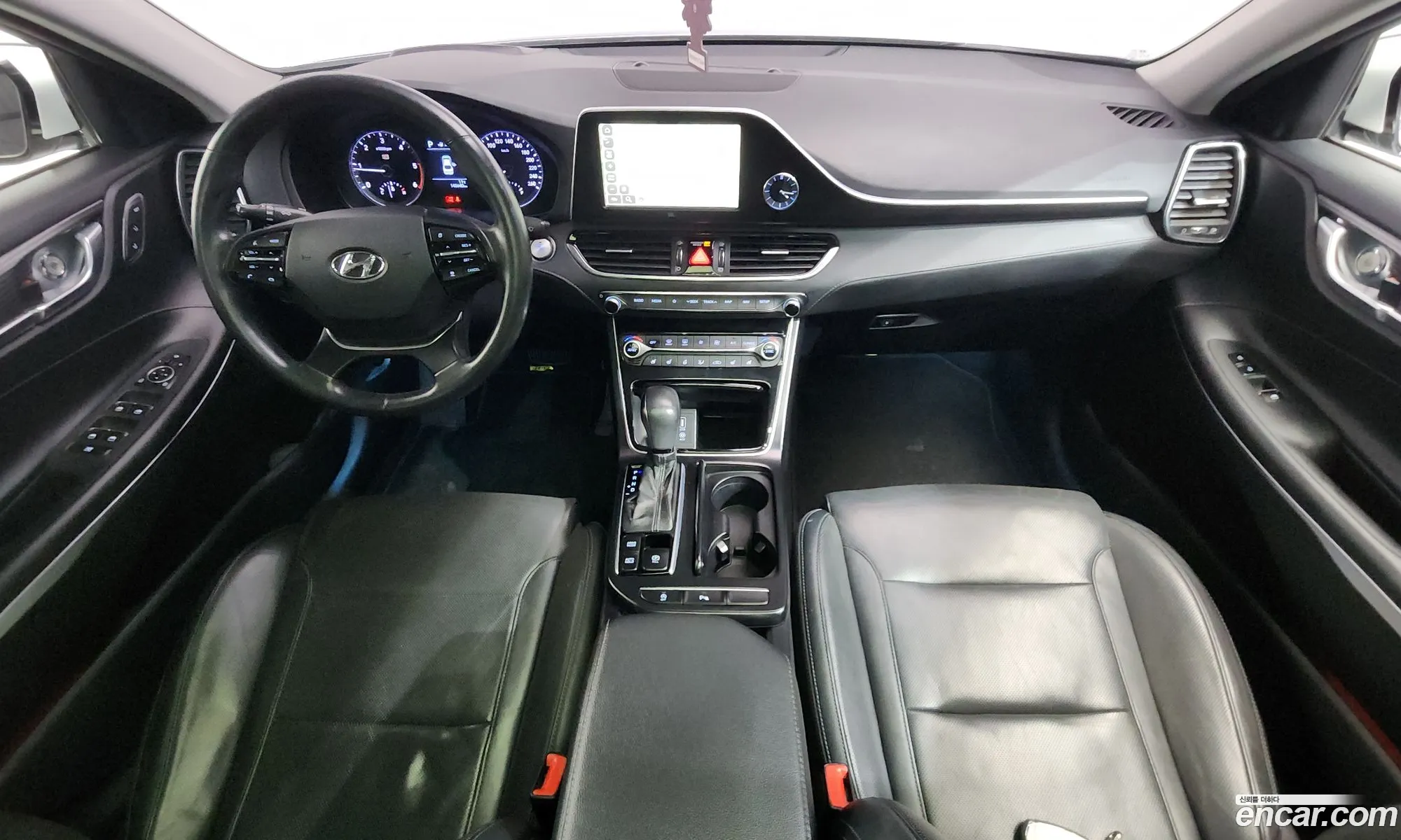 Hyundai Grandeur IG 2016 — 11