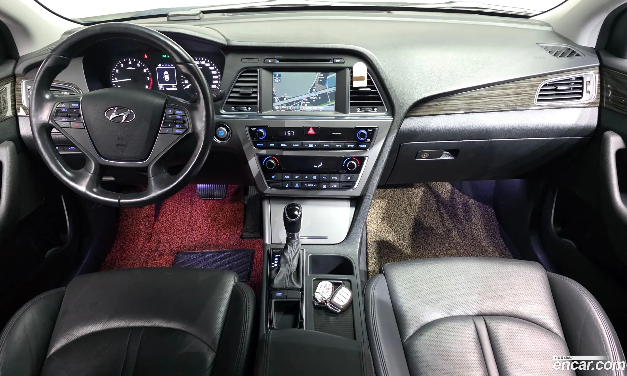 Hyundai LF Sonata 2015 — 13