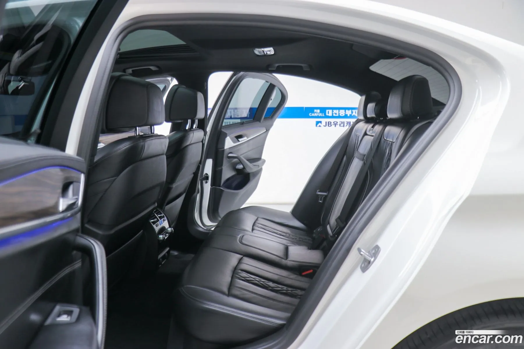 BMW 5 Series 2018 — 10