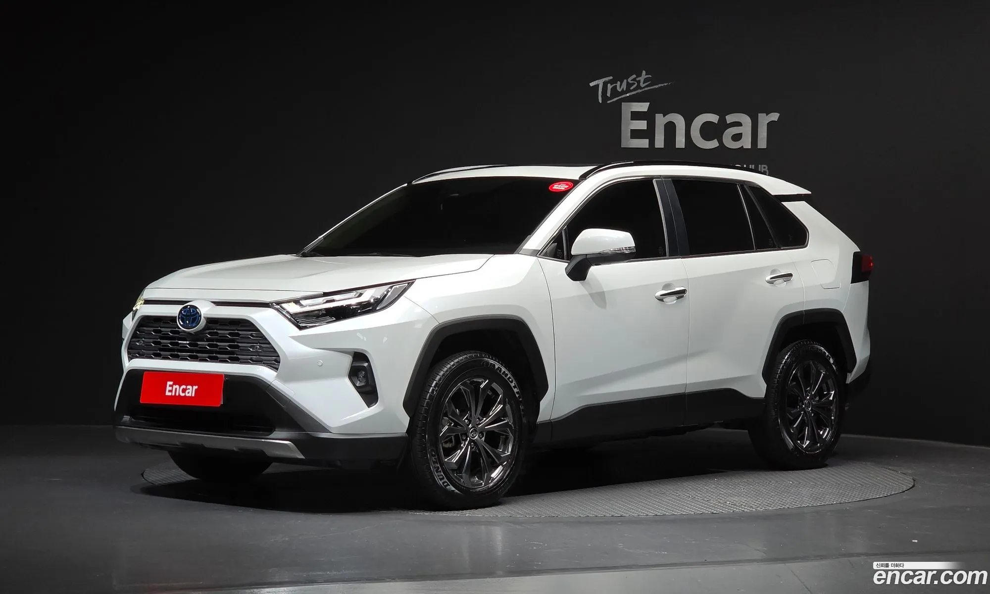 Toyota RAV4 2024 JTMDWRFV7RD583714 — 17