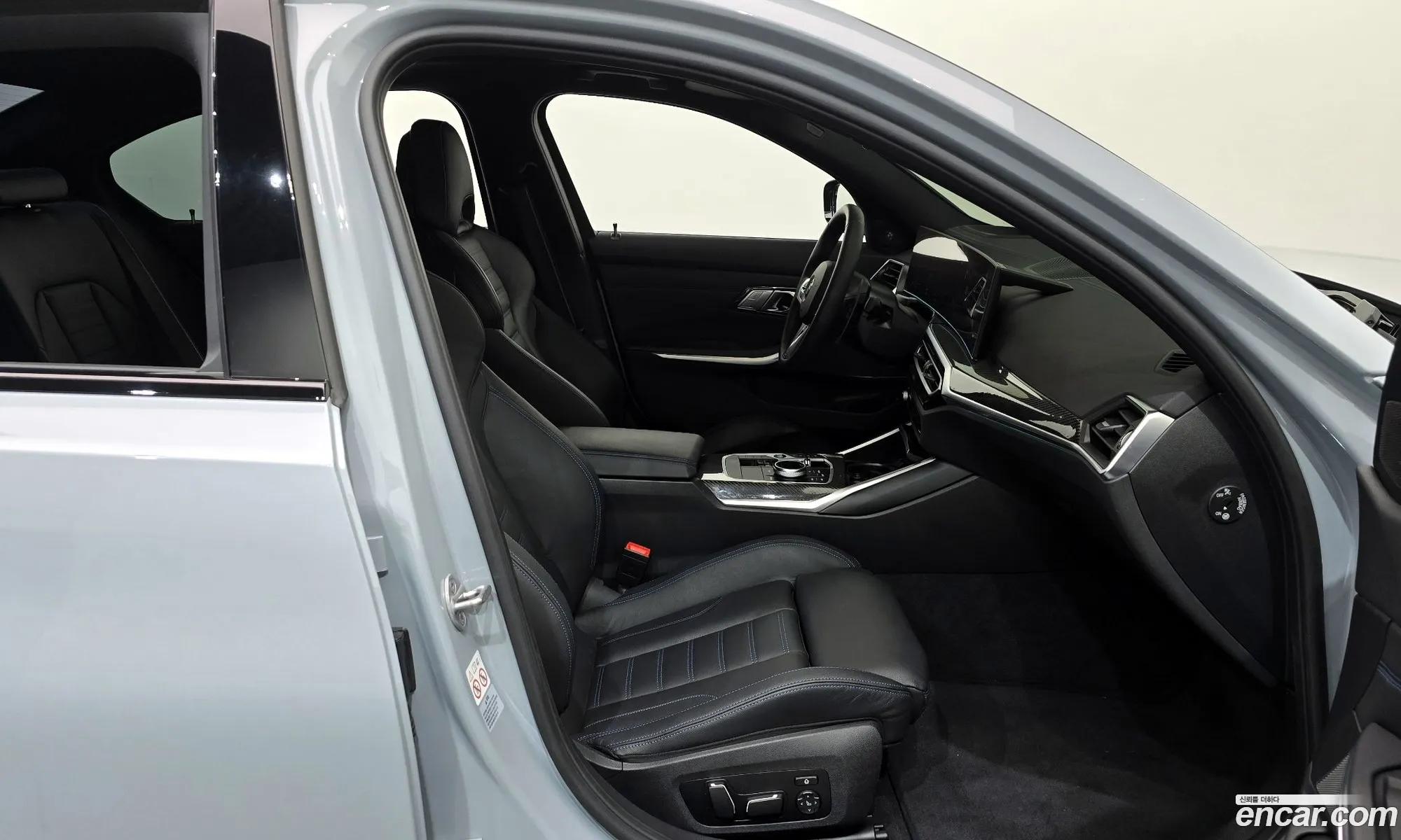 BMW 3 Series 2024 — 18