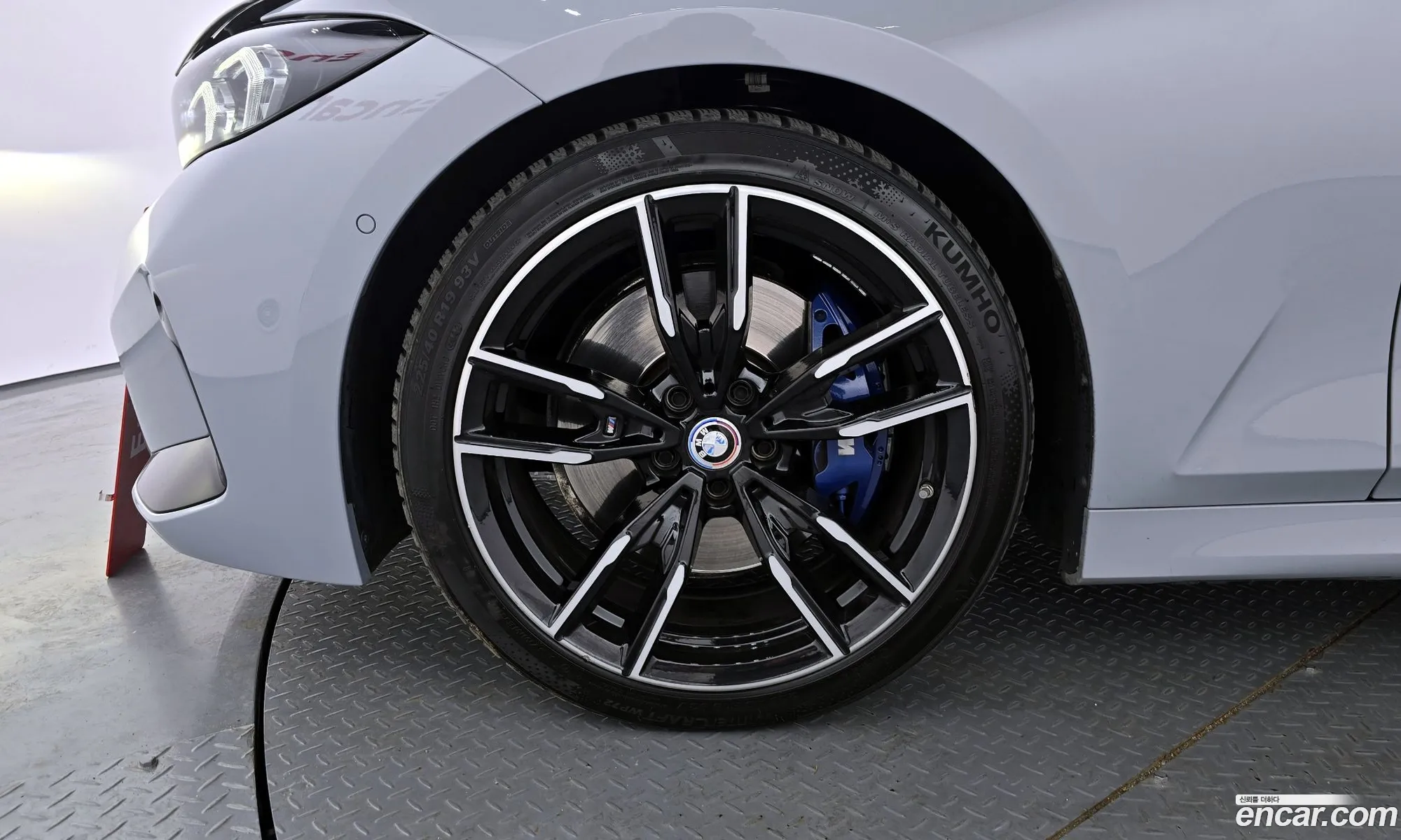 BMW 3 Series 2024 — 11