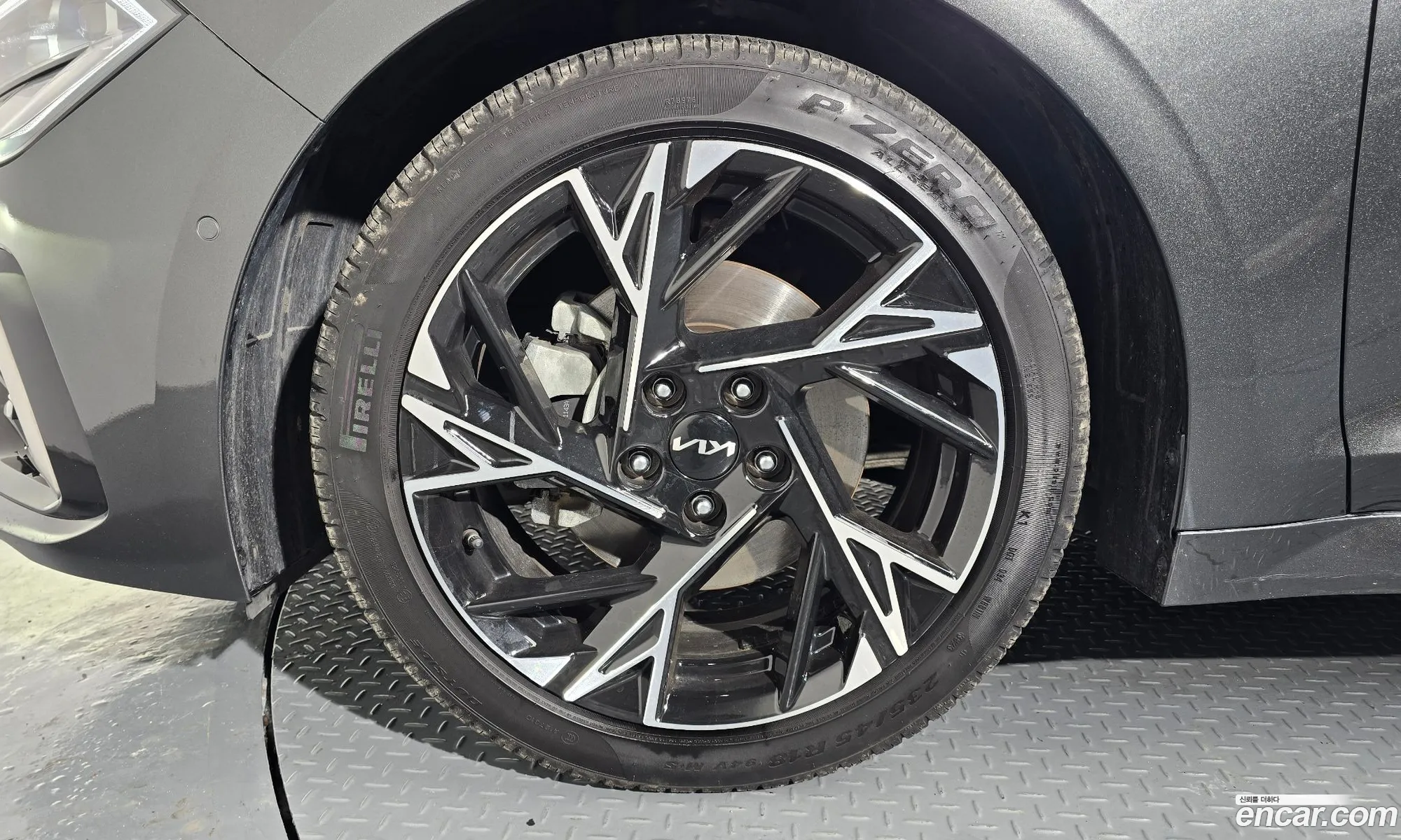 Kia K5 2023 — 2