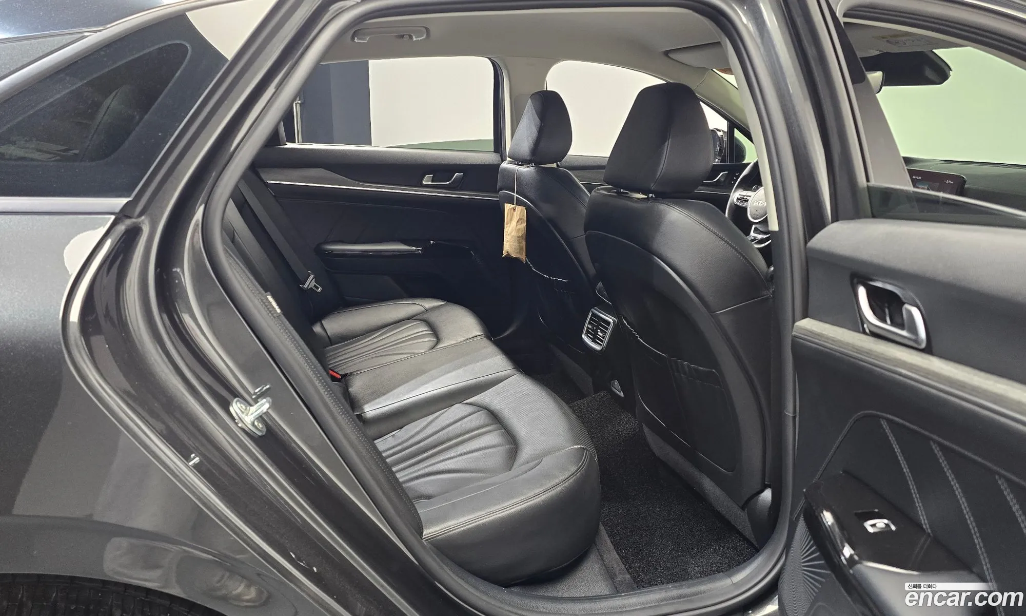 Kia K5 2023 — 16