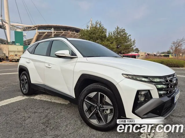 Hyundai Tucson Hybrid 2025 — 17