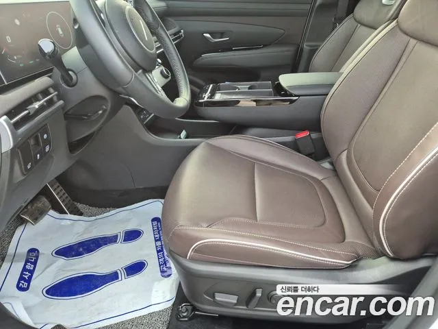 Hyundai Tucson Hybrid 2025 — 2