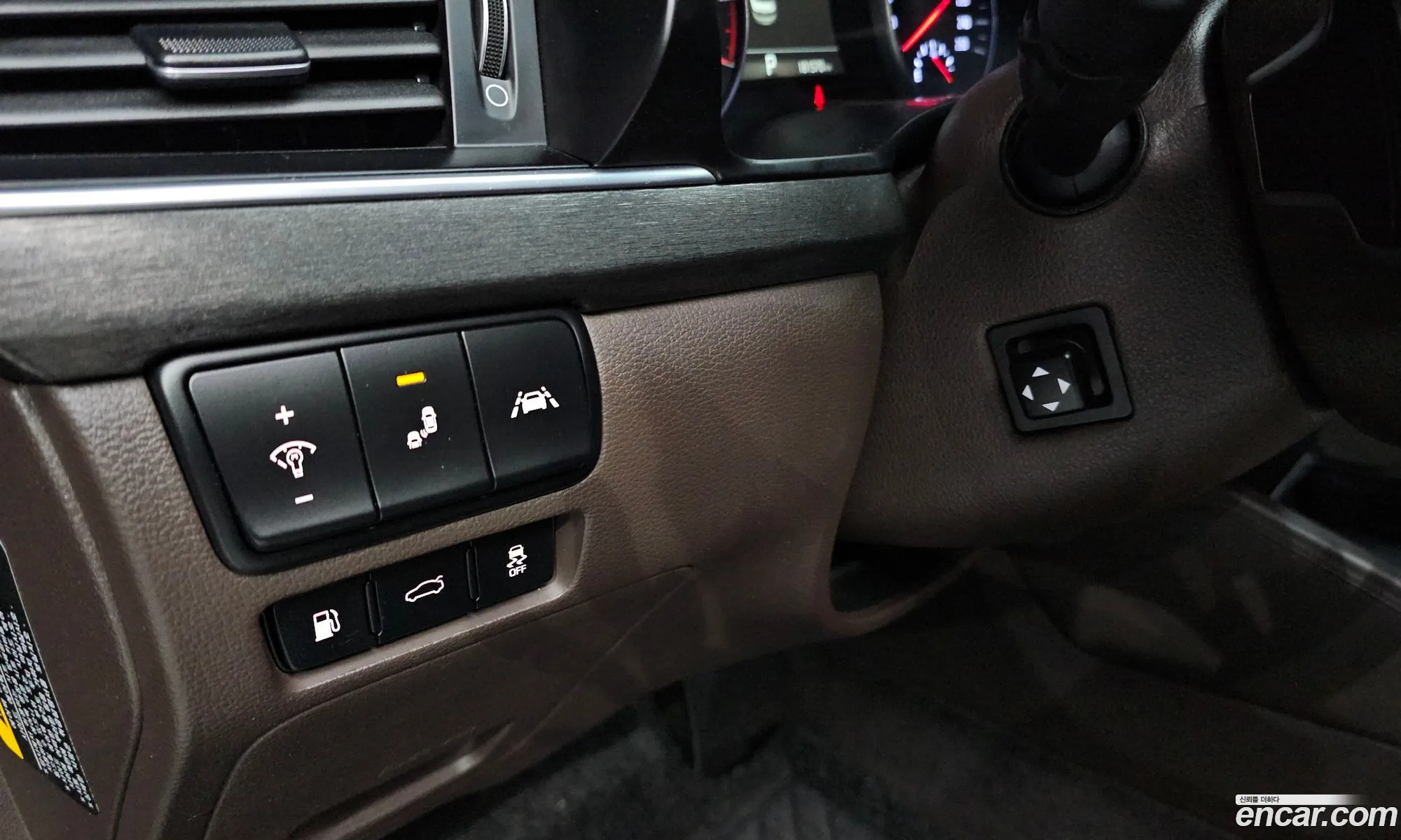 Kia K7 2018 — 7