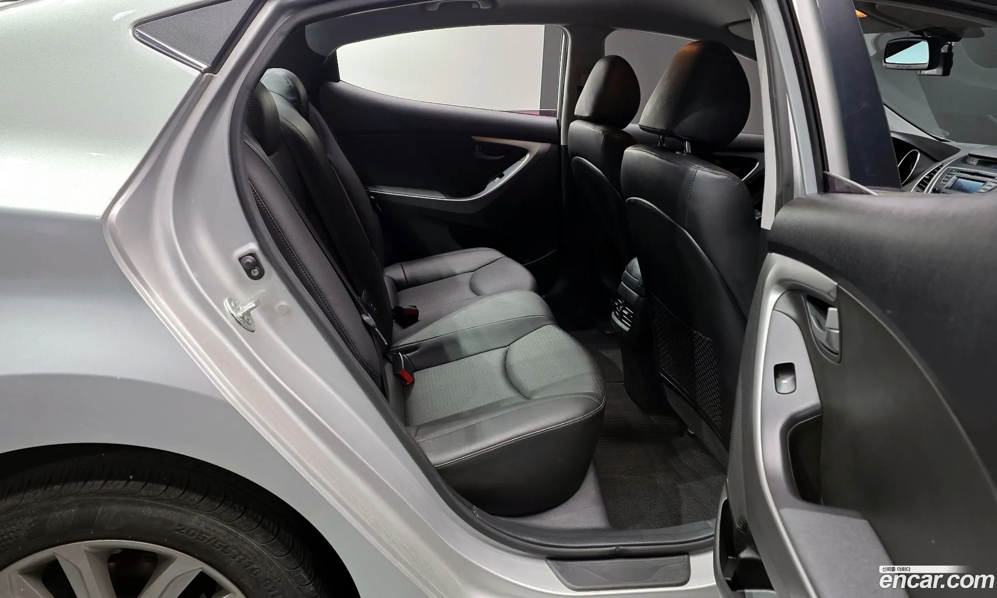 Hyundai Elantra 2013 — 16