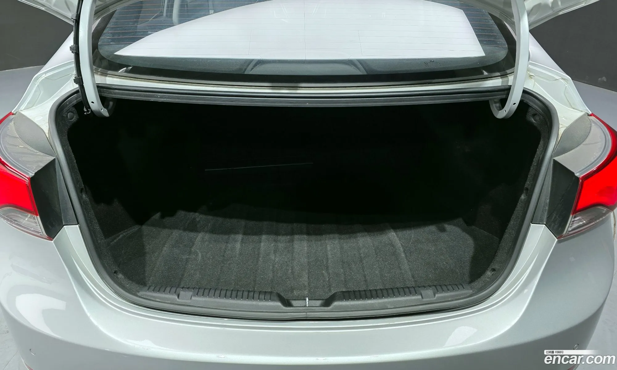 Hyundai Elantra 2013 — 11