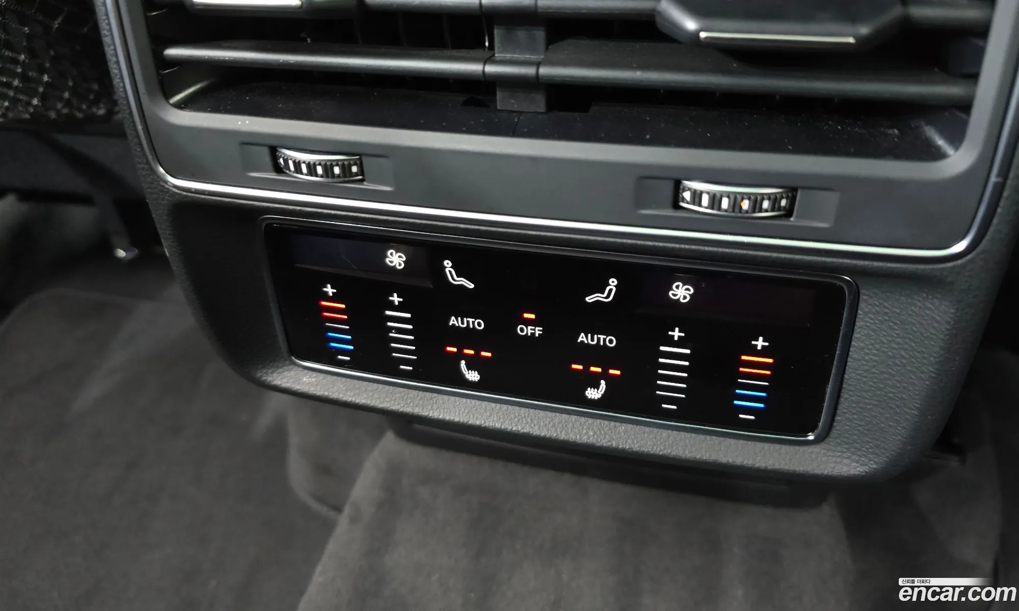 Audi Q8 2021 WAUZZZF19MD043829 — 10