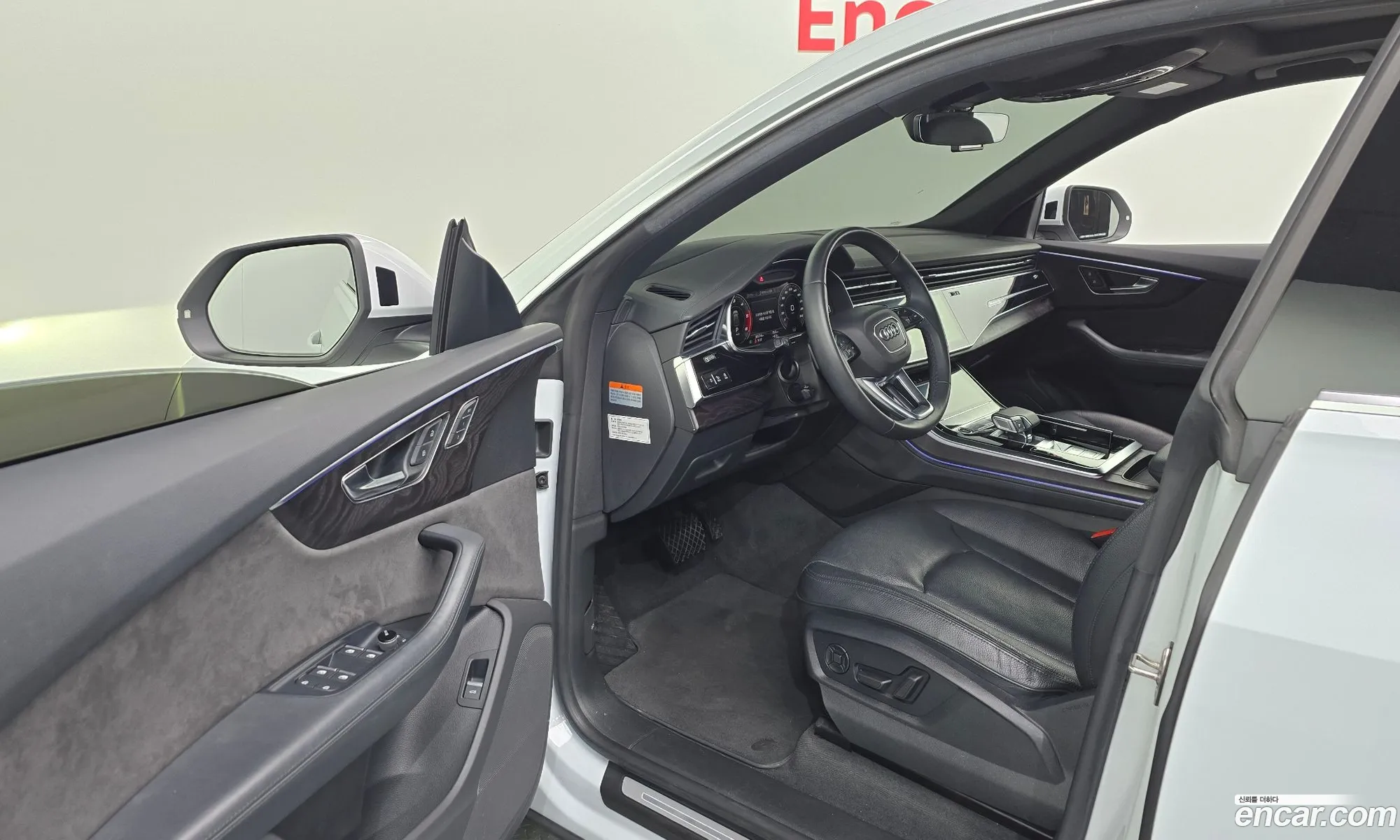Audi Q8 2021 WAUZZZF19MD043829 — 8