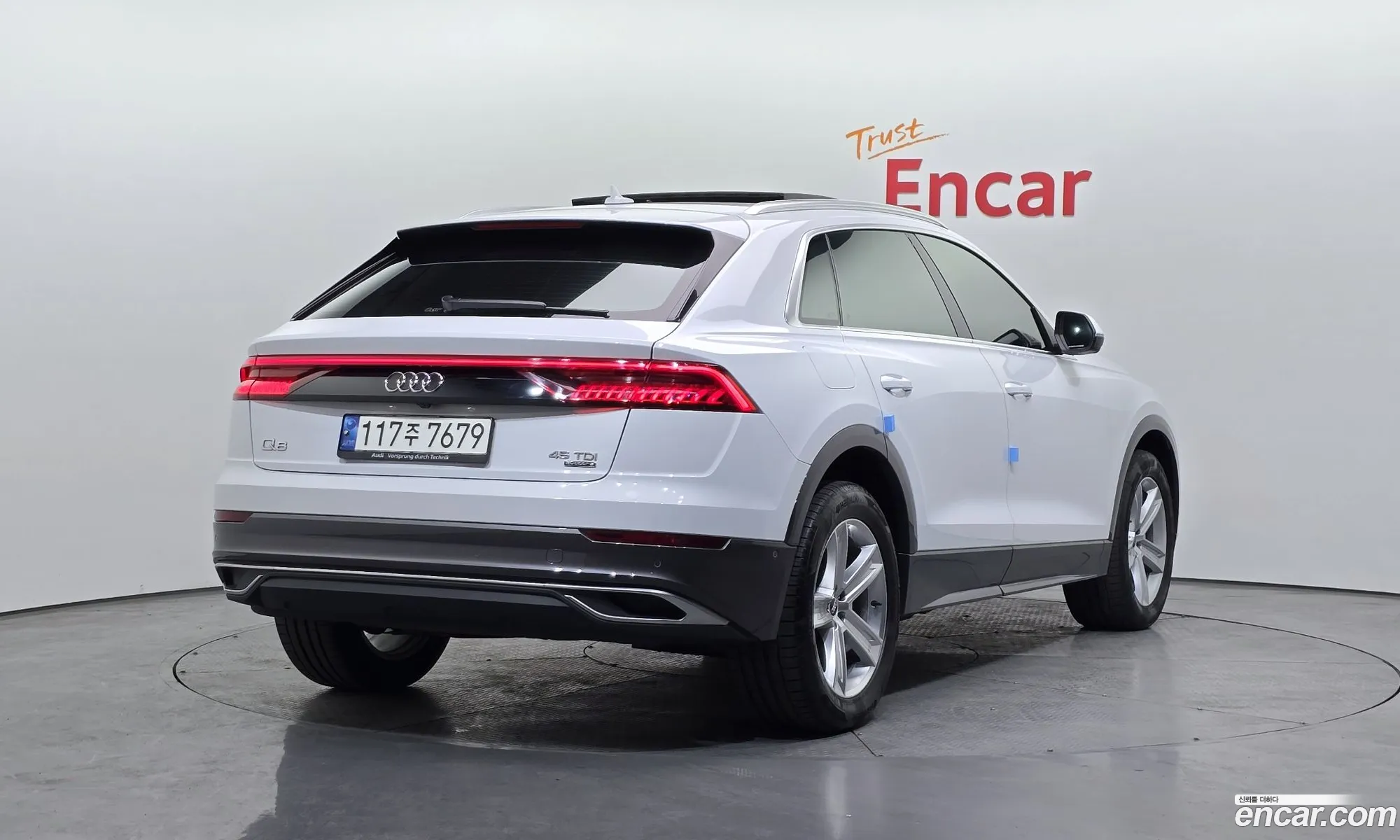 Audi Q8 2021 WAUZZZF19MD043829 — 5