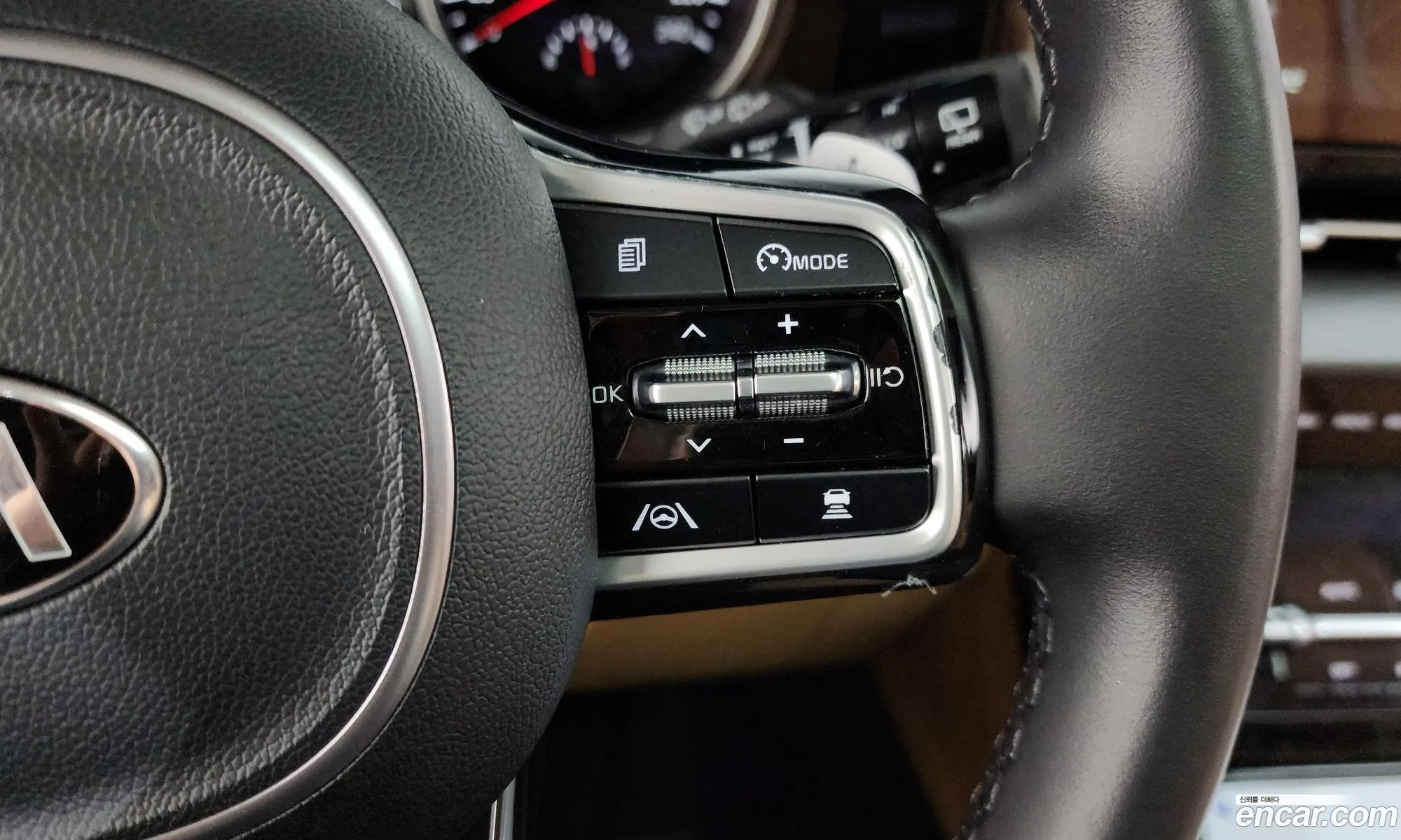 Kia Carnival 2020 KNANC81BBMS032706 — 9