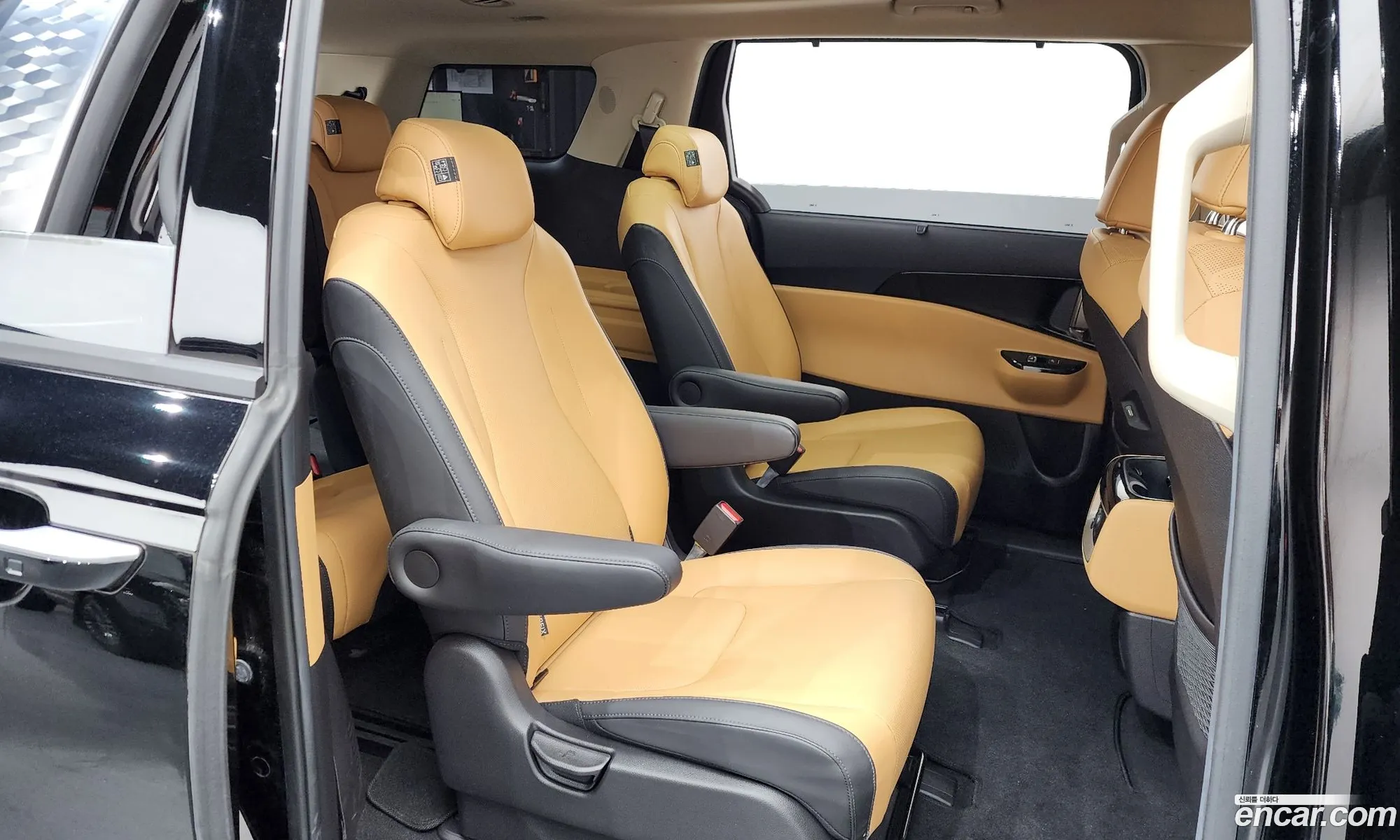 Kia Carnival 2020 KNANC81BBMS032706 — 12