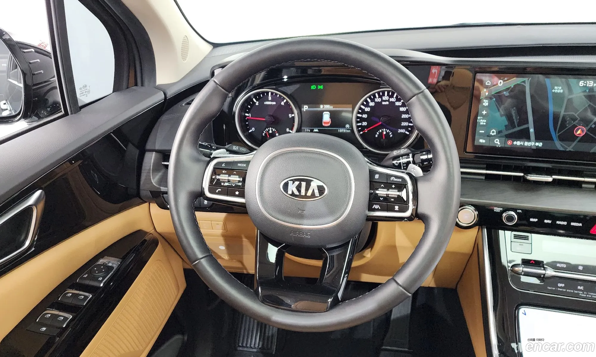 Kia Carnival 2020 KNANC81BBMS032706 — 6