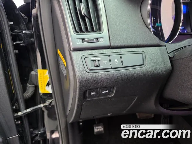 Hyundai Sonata Hybrid 2012 — 11