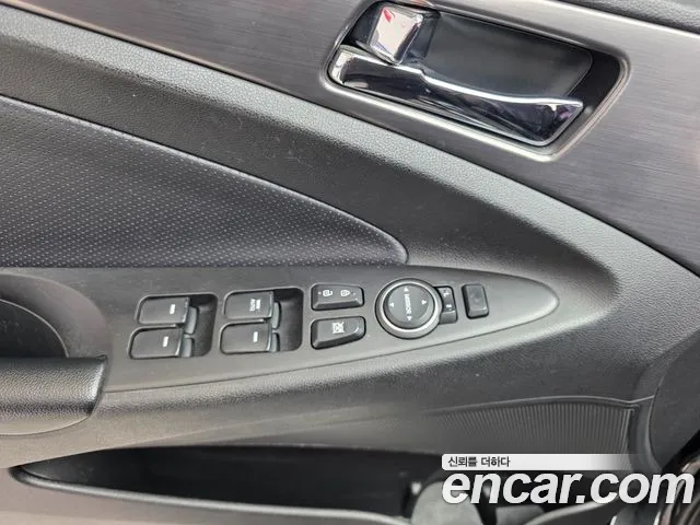 Hyundai Sonata Hybrid 2012 — 8