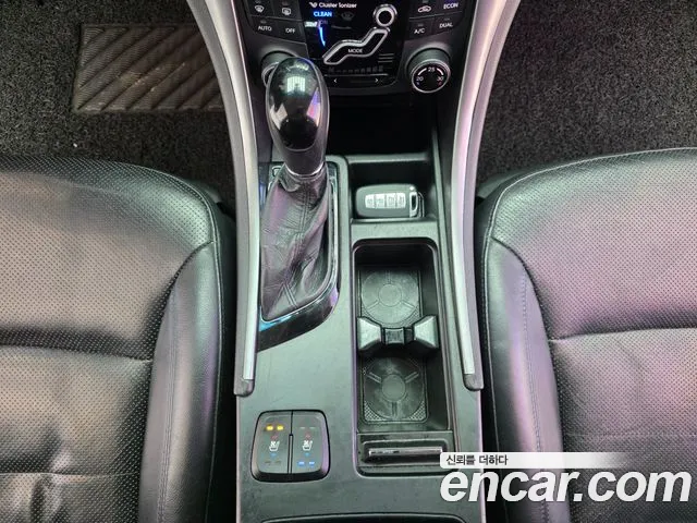 Hyundai Sonata Hybrid 2012 — 12