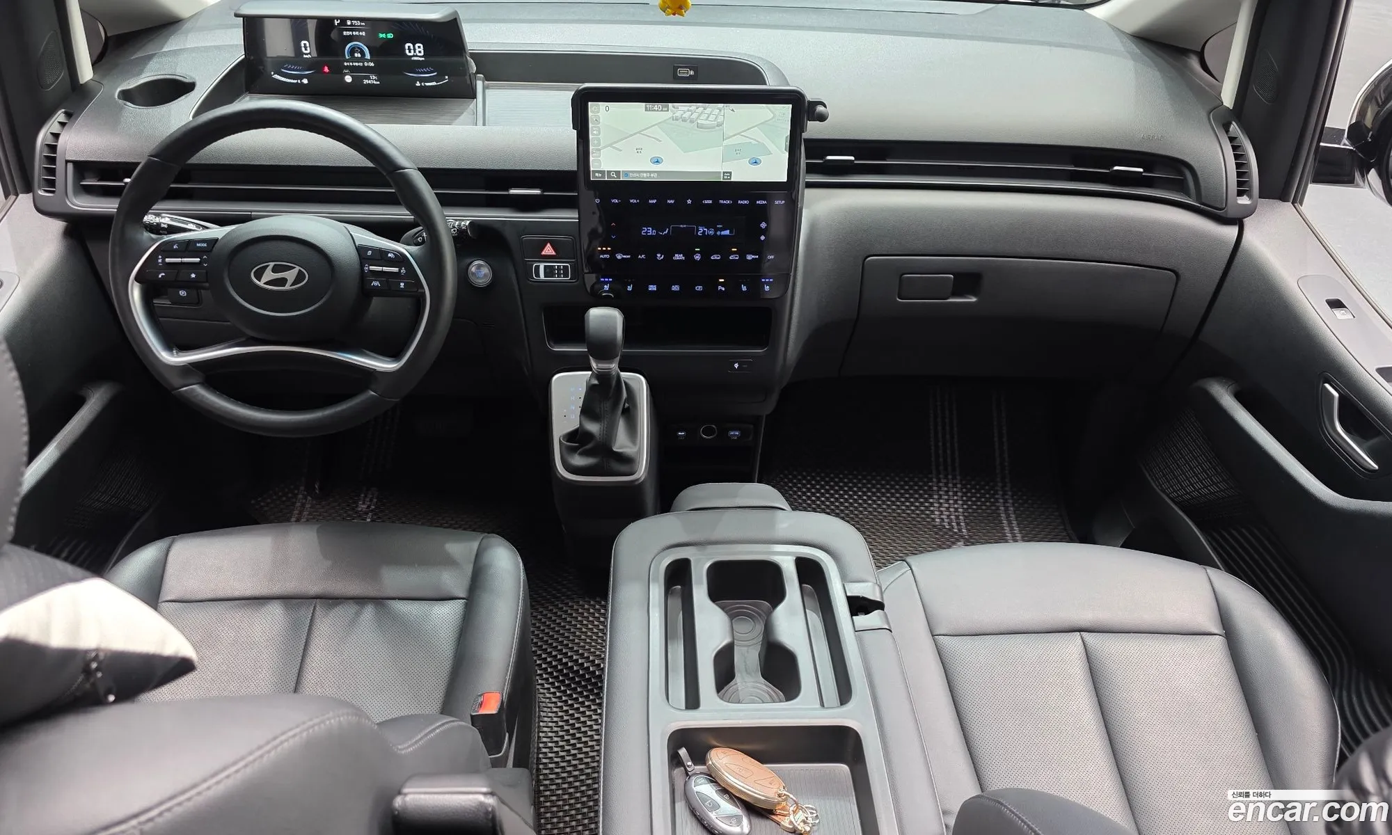 Hyundai Staria 2025 — 8