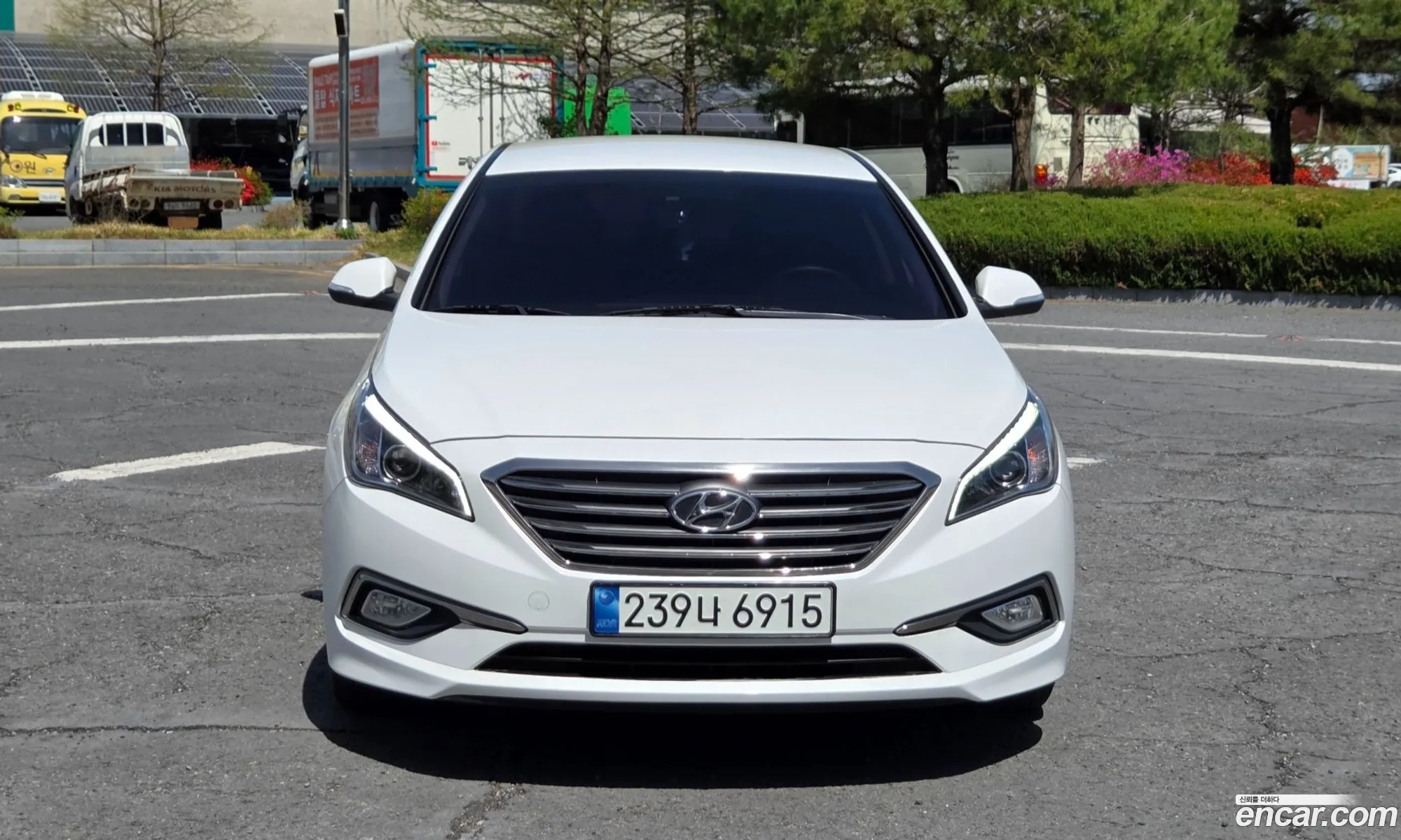 Hyundai LF Sonata 2015 — 2