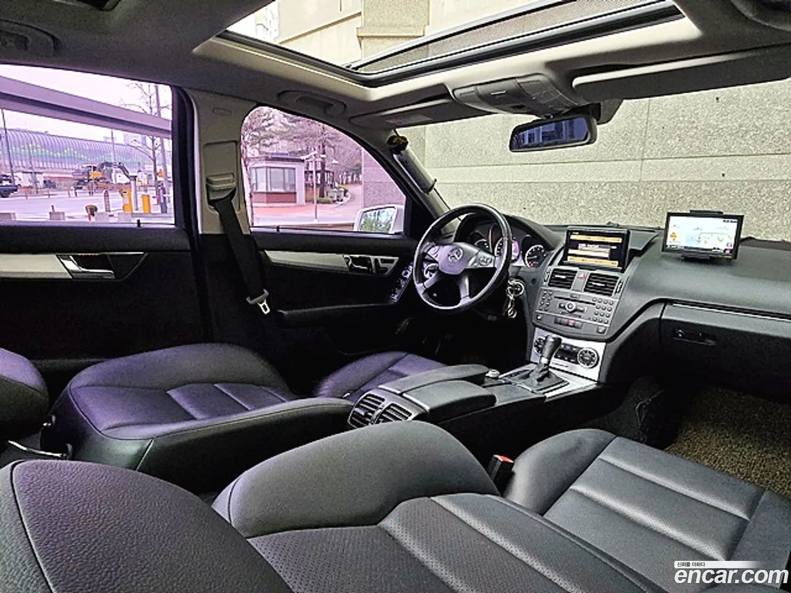 Mercedes-Benz C-Class W204 2010 — 4