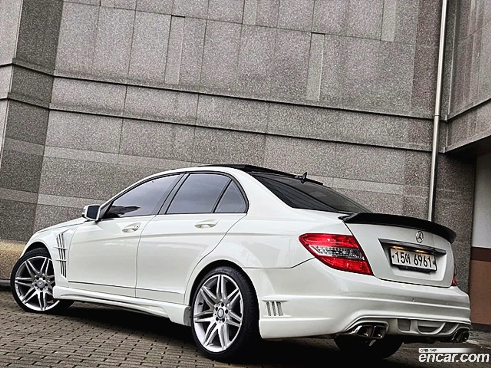 Mercedes-Benz C-Class W204 2010 — 20