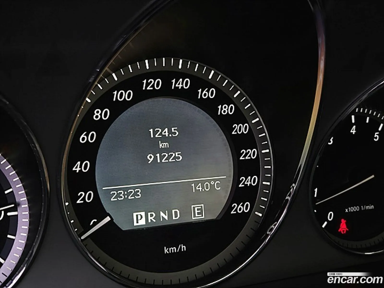 Mercedes-Benz C-Class W204 2010 — 9