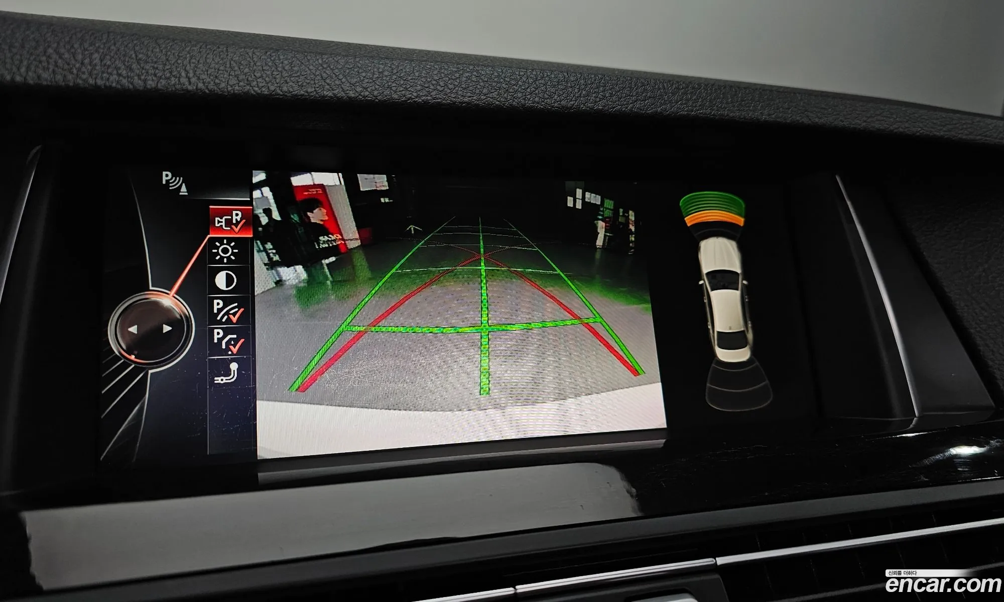 BMW 5 Series 2016 WBA5A7104GG298206 — 5