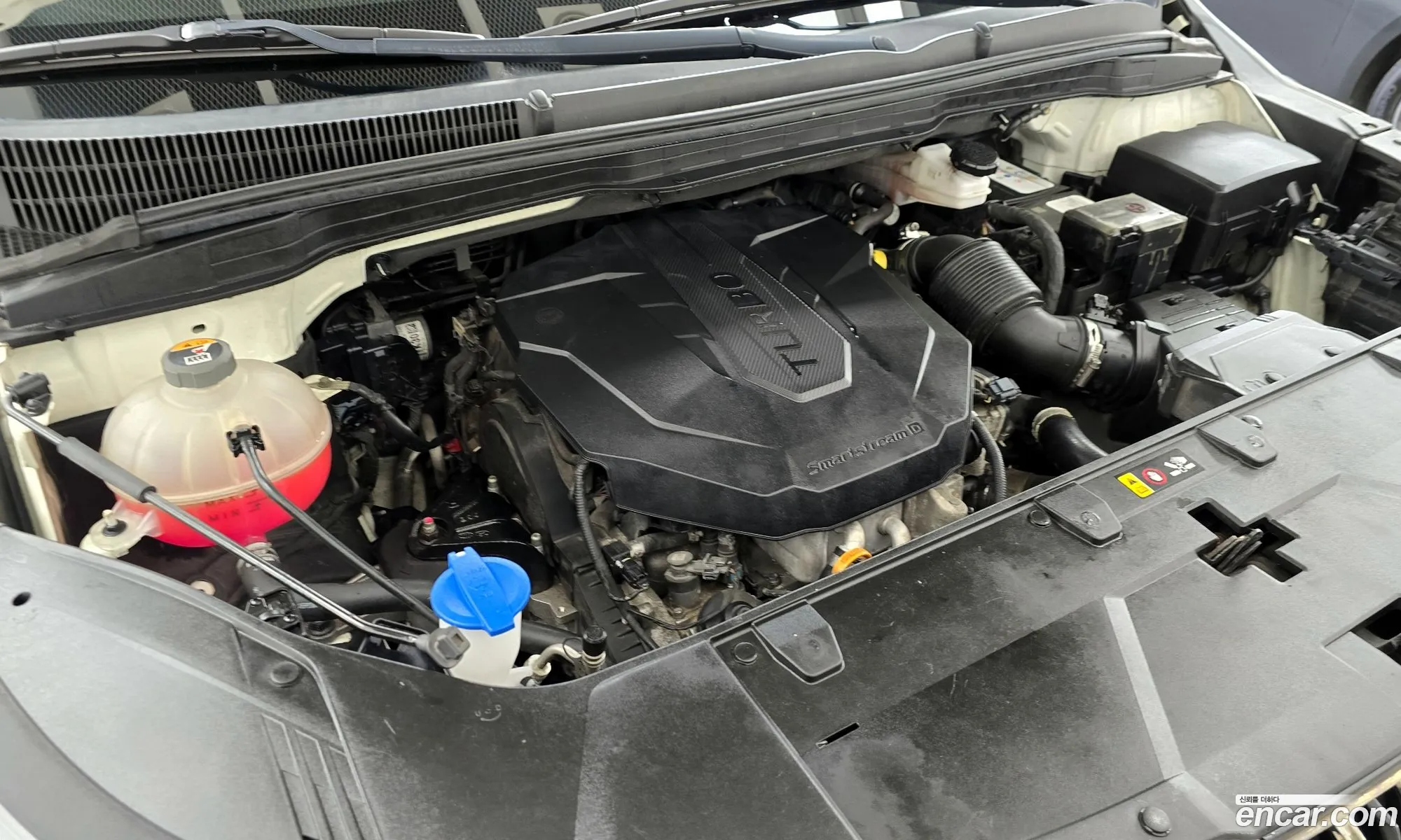 Kia Carnival 2020 KNANB81BBMS008093 — 8