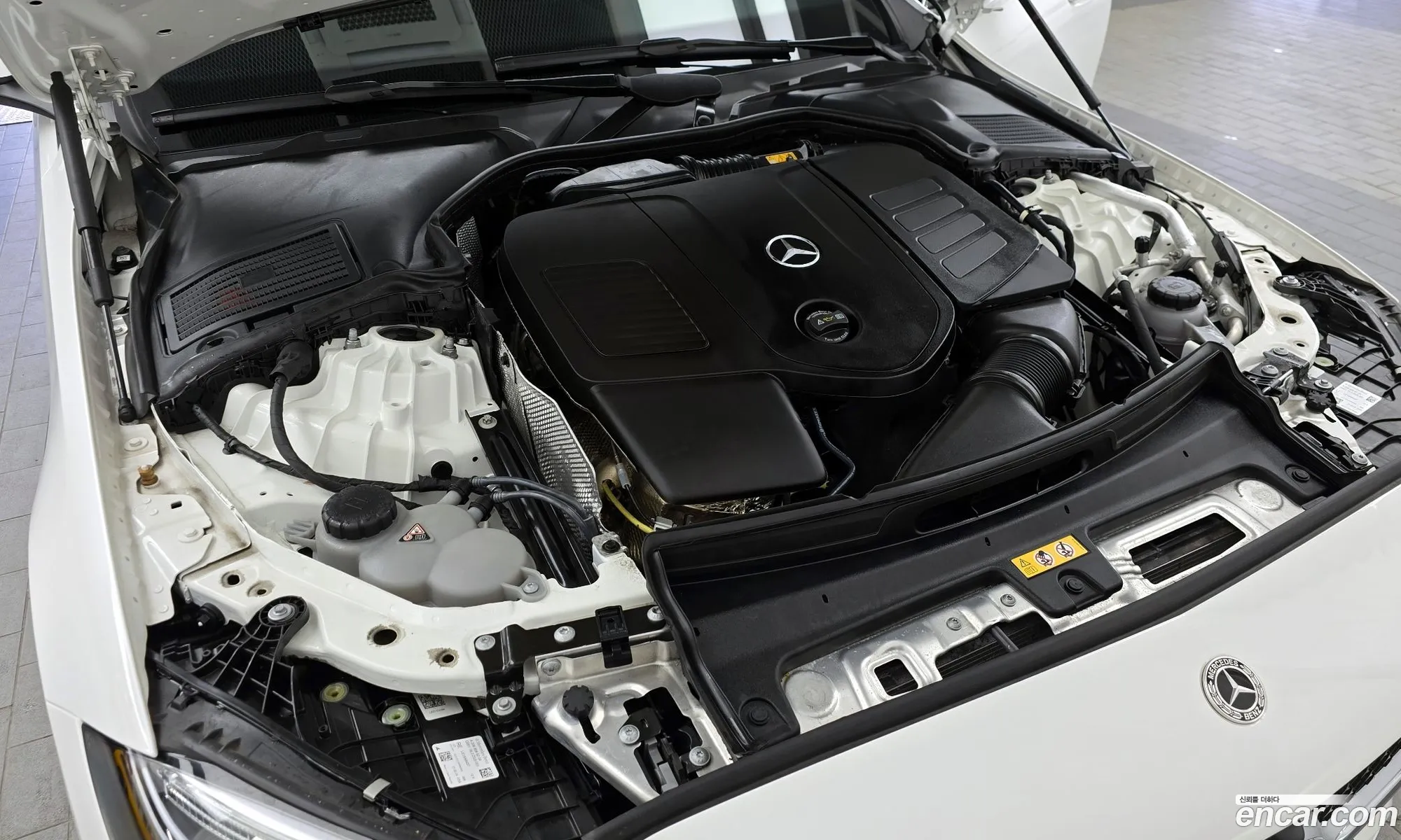 Mercedes-Benz C-Class W206 2024 — 19
