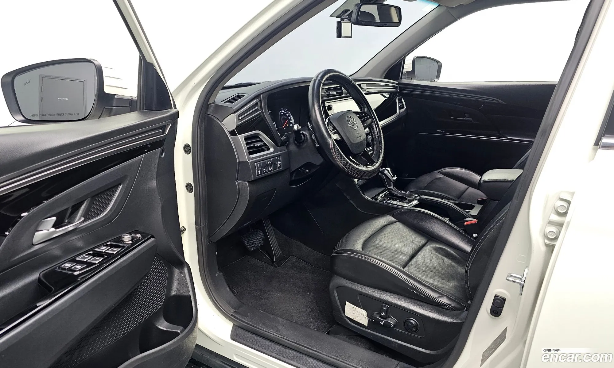 KG Mobility (SsangYong) Beautiful Korando 2020 — 17