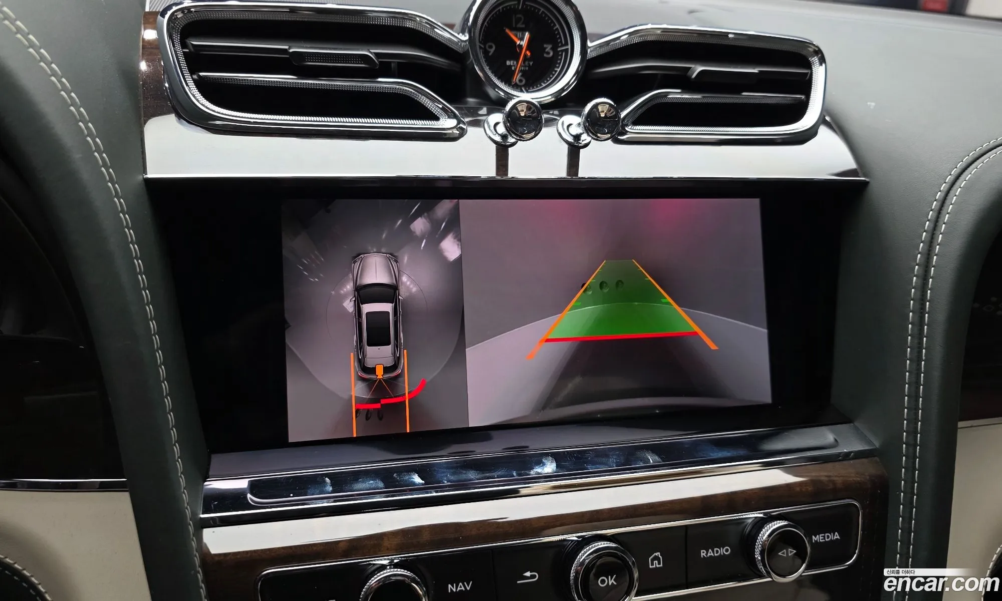 Bentley Bentayga 2024 SJAHT14V1RC027100 — 9