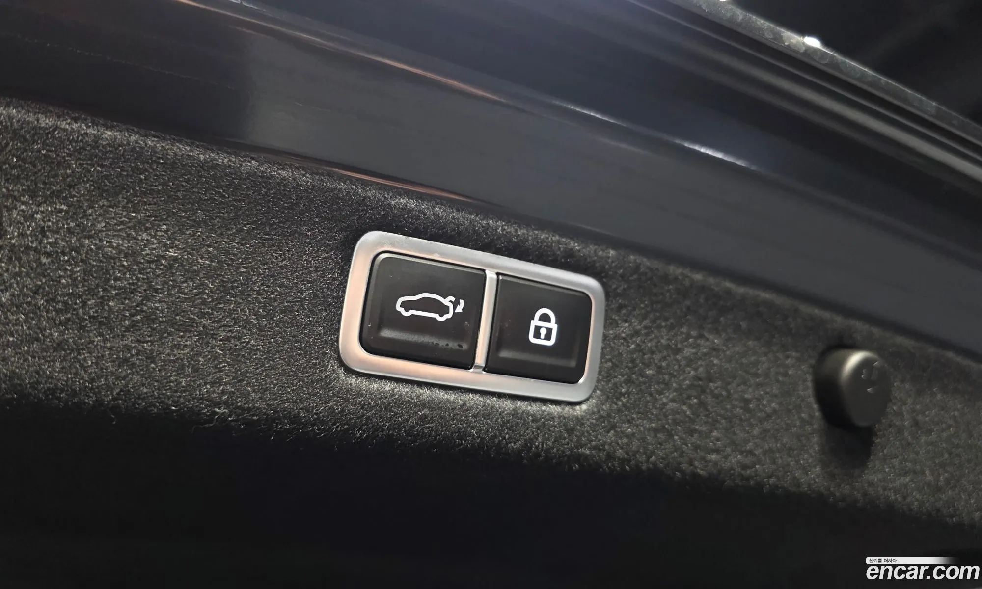 Hyundai Grandeur Hybrid 2023 — 12